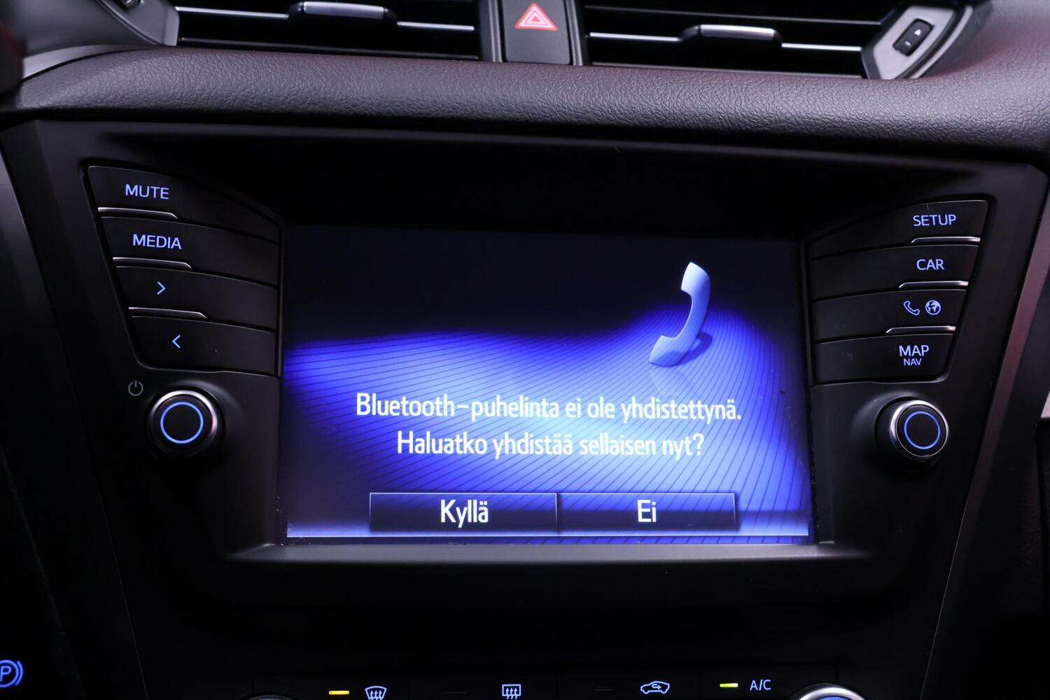 Toyota Avensis vaihtoauto