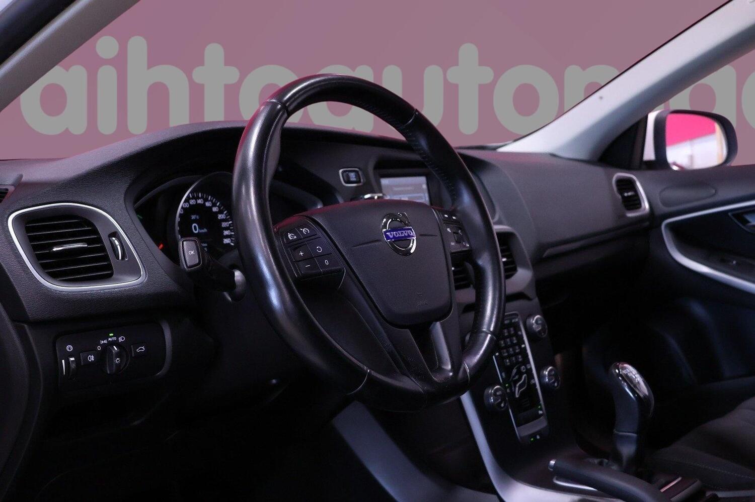 Volvo V40 vaihtoauto