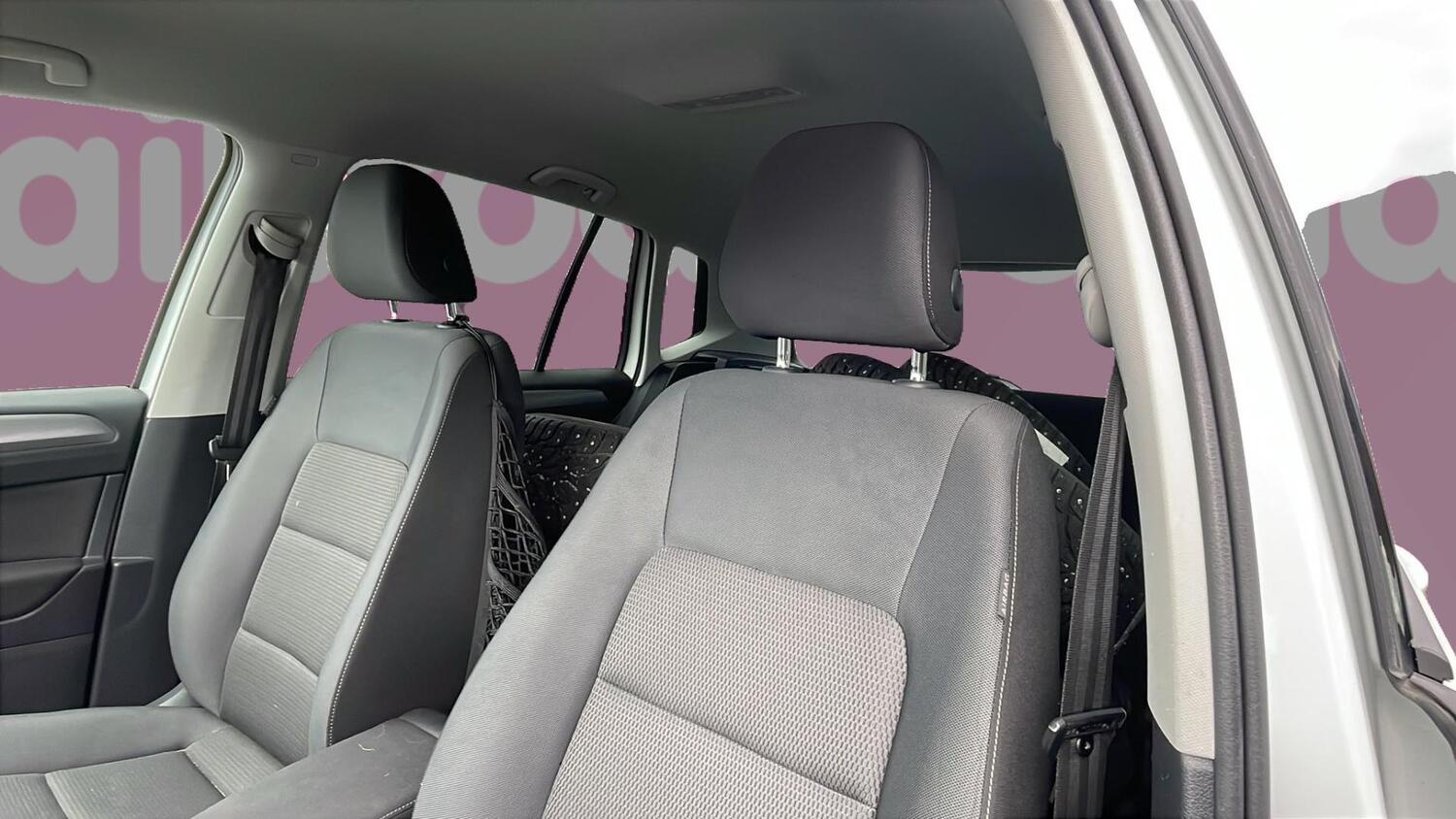 Volkswagen Golf Sportsvan vaihtoauto