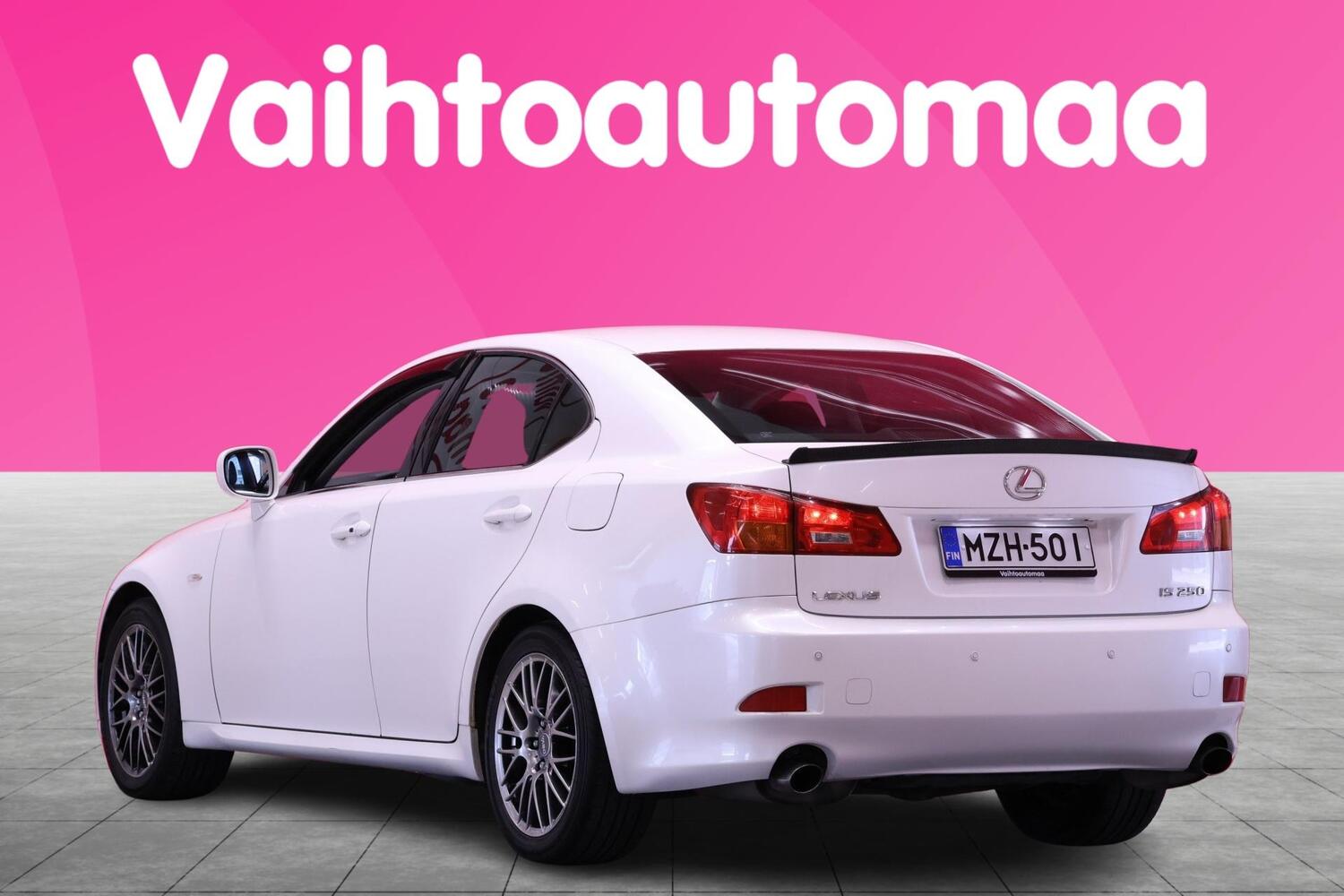 Lexus IS vaihtoauto