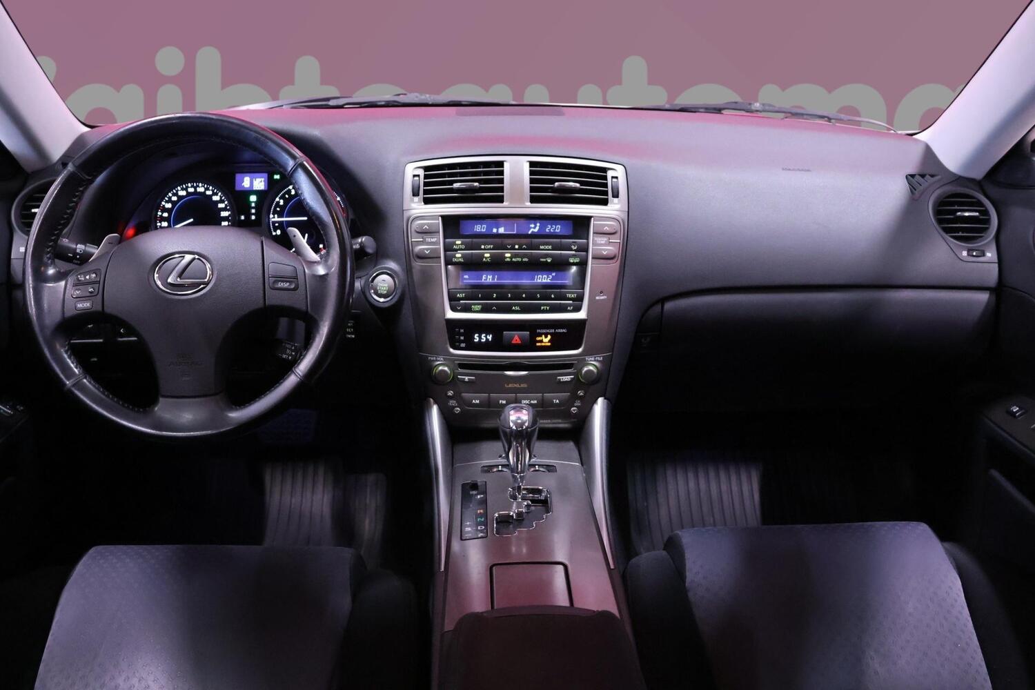 Lexus IS vaihtoauto