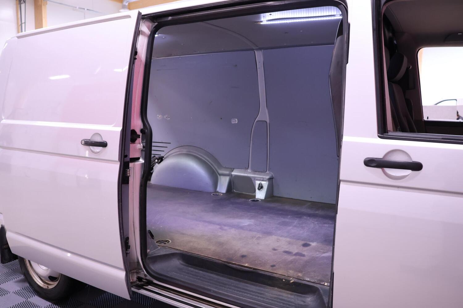 Volkswagen Transporter vaihtoauto