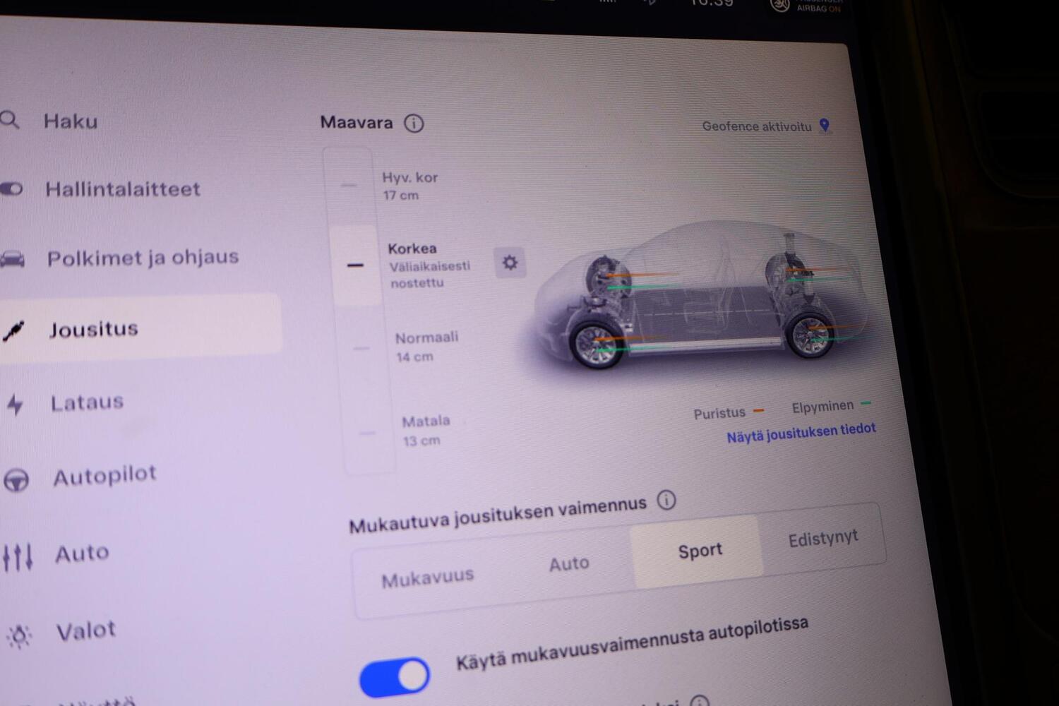 Tesla Model S vaihtoauto