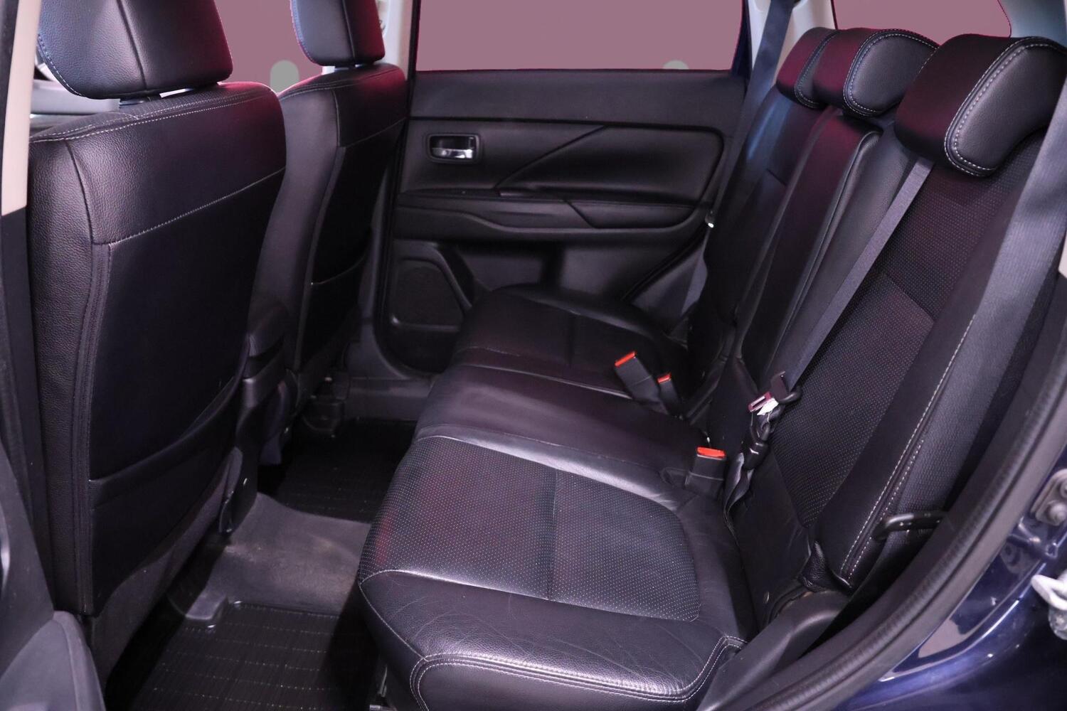 Mitsubishi Outlander vaihtoauto