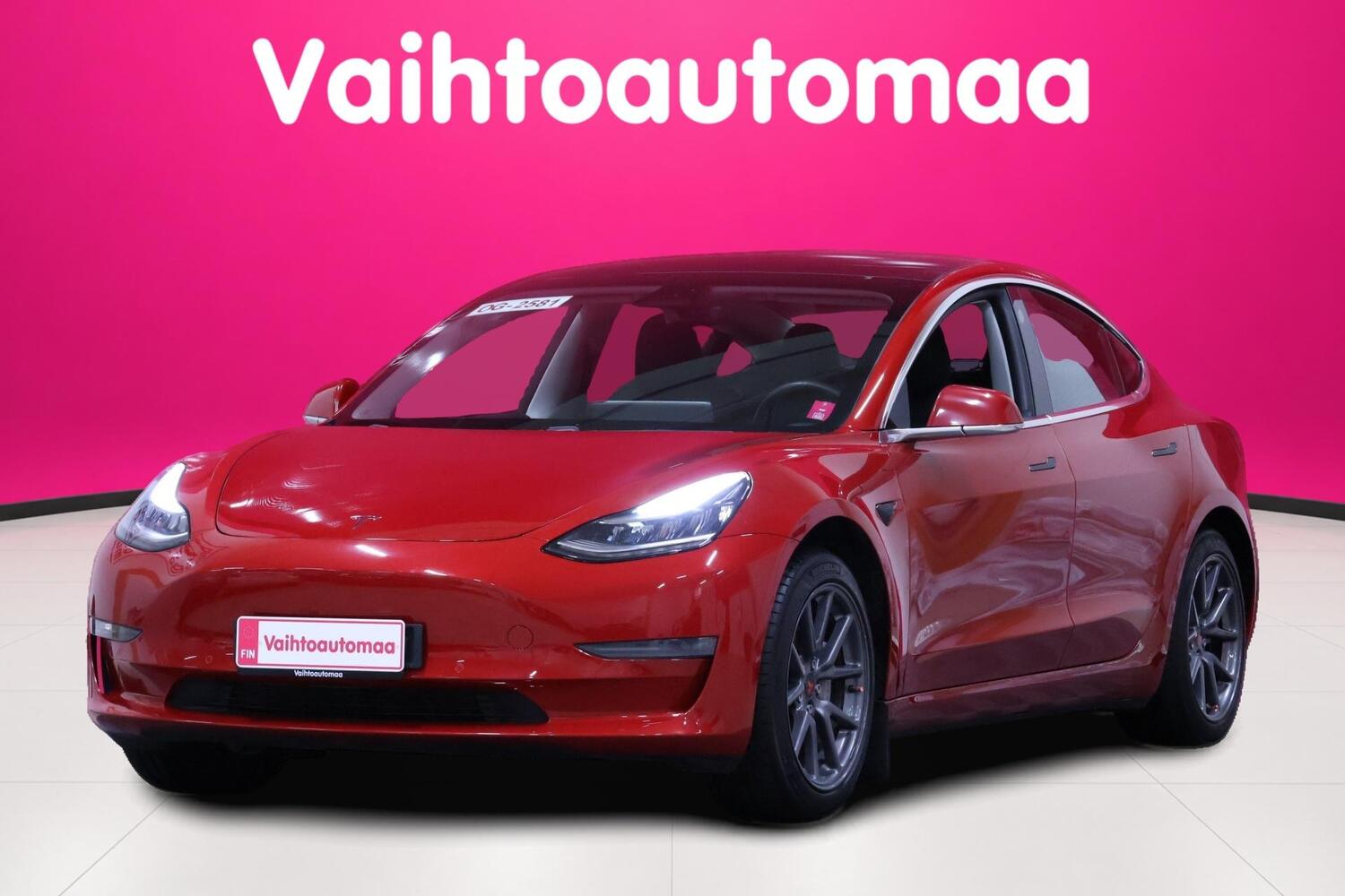 Tesla Model 3 vaihtoauto