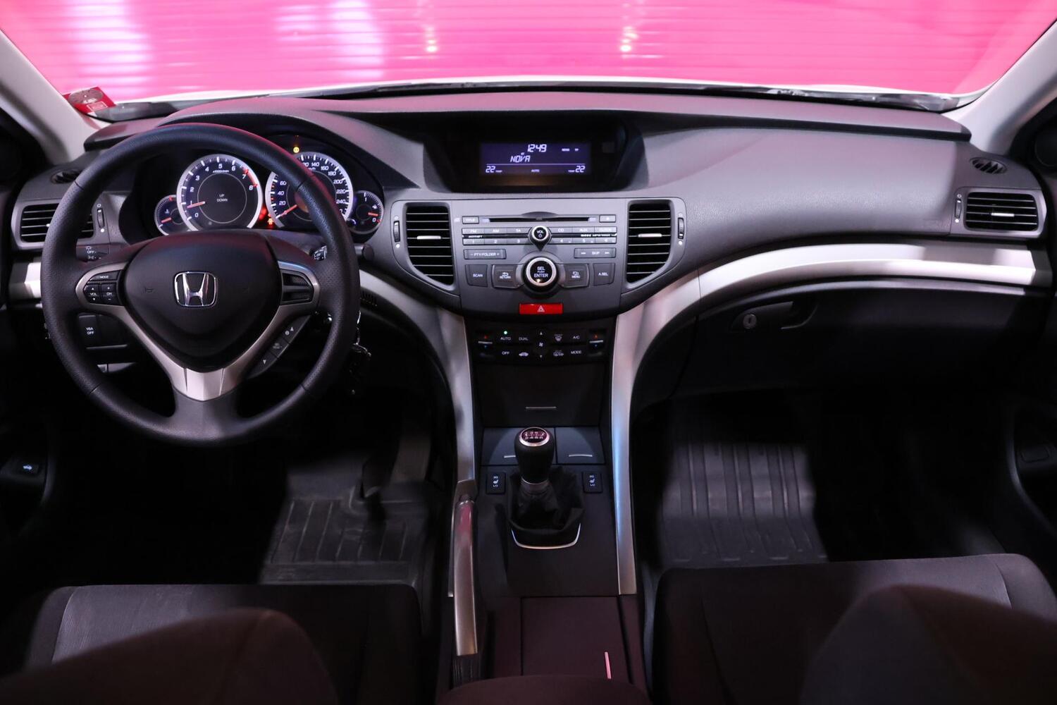 Honda Accord vaihtoauto