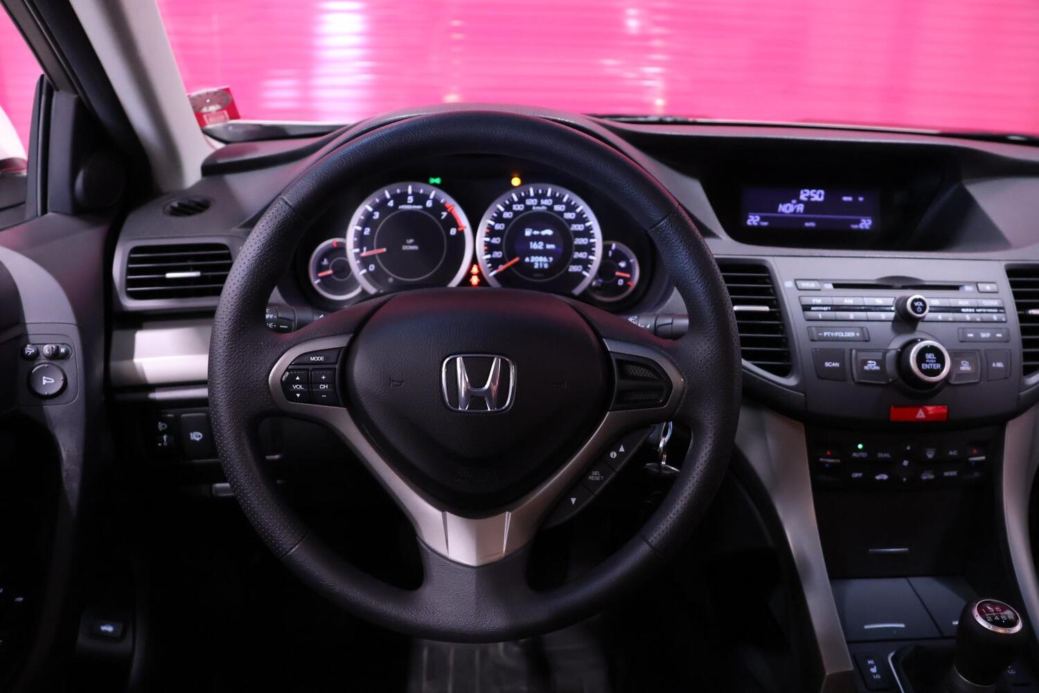 Honda Accord vaihtoauto