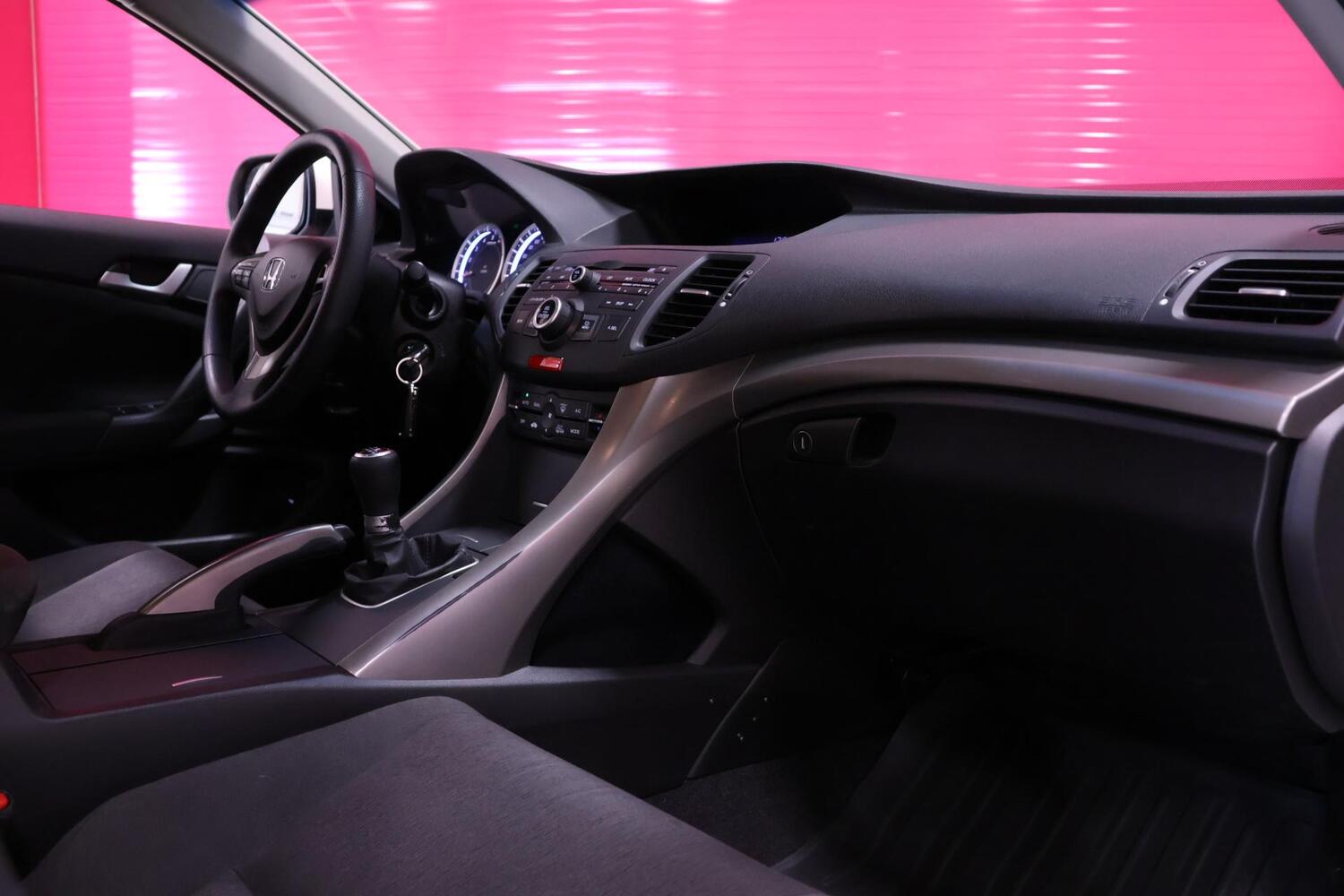 Honda Accord vaihtoauto