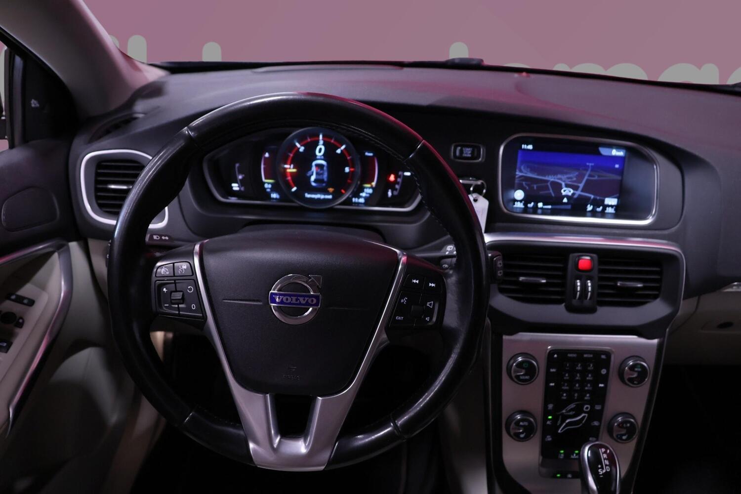 Volvo V40 Cross Country vaihtoauto