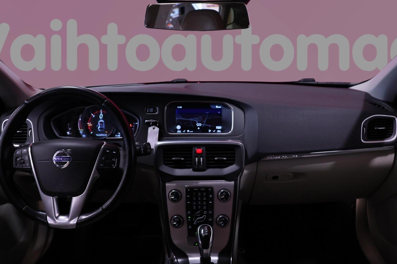 Volvo V40 Cross Country vaihtoauto