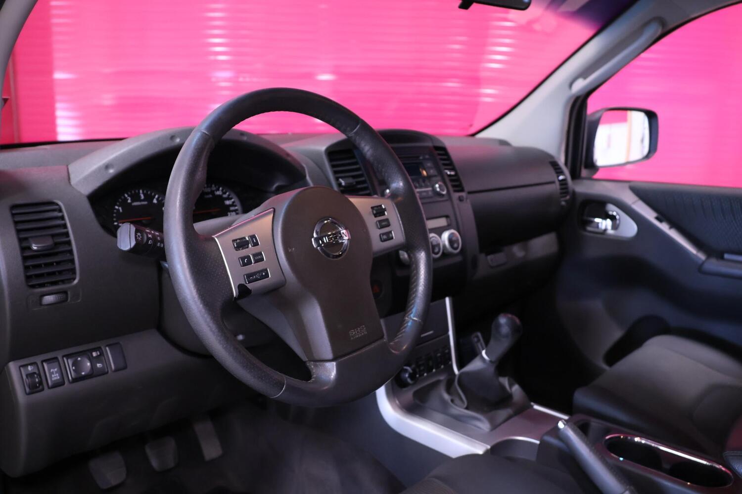 Nissan Navara vaihtoauto