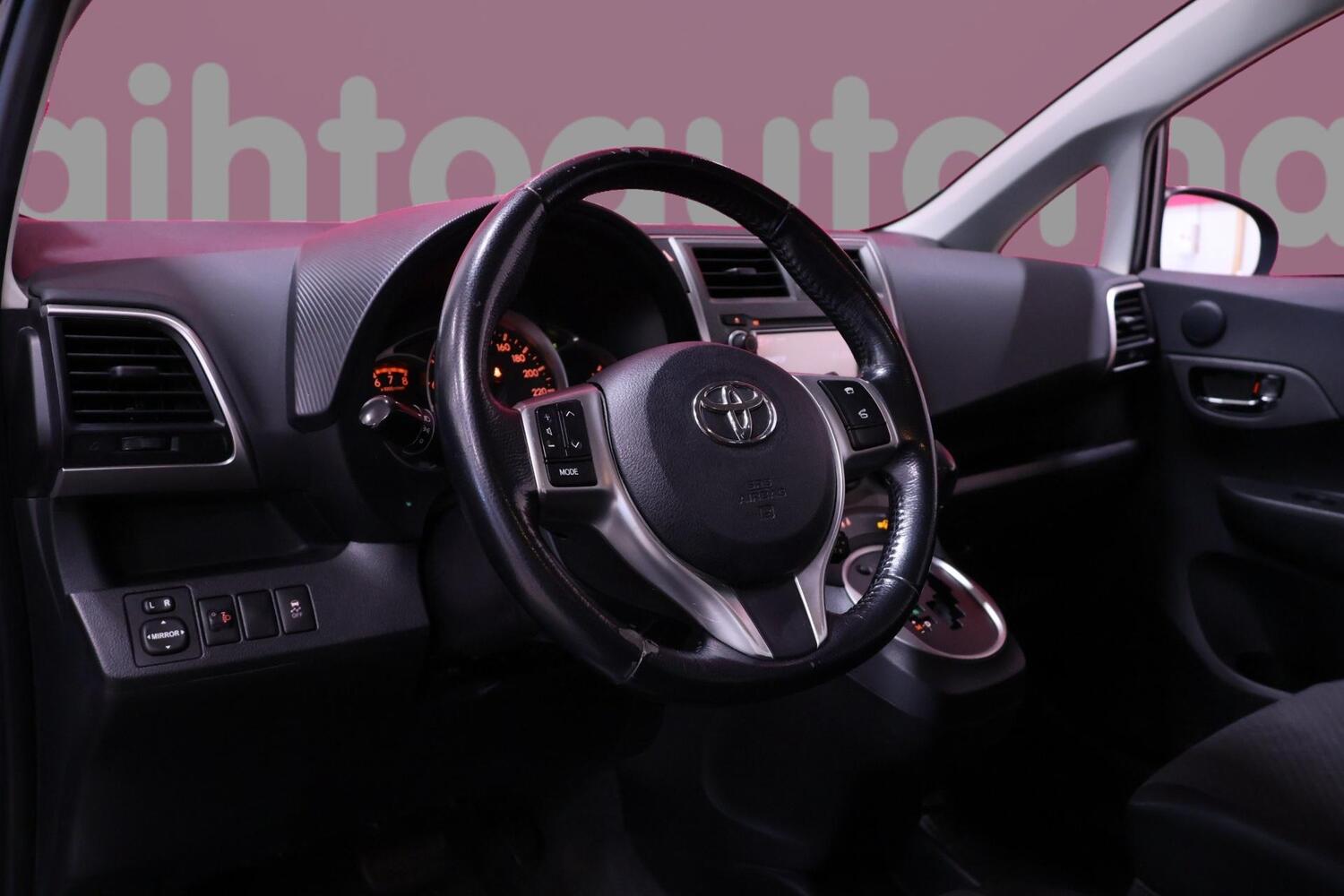 Toyota Verso-S vaihtoauto