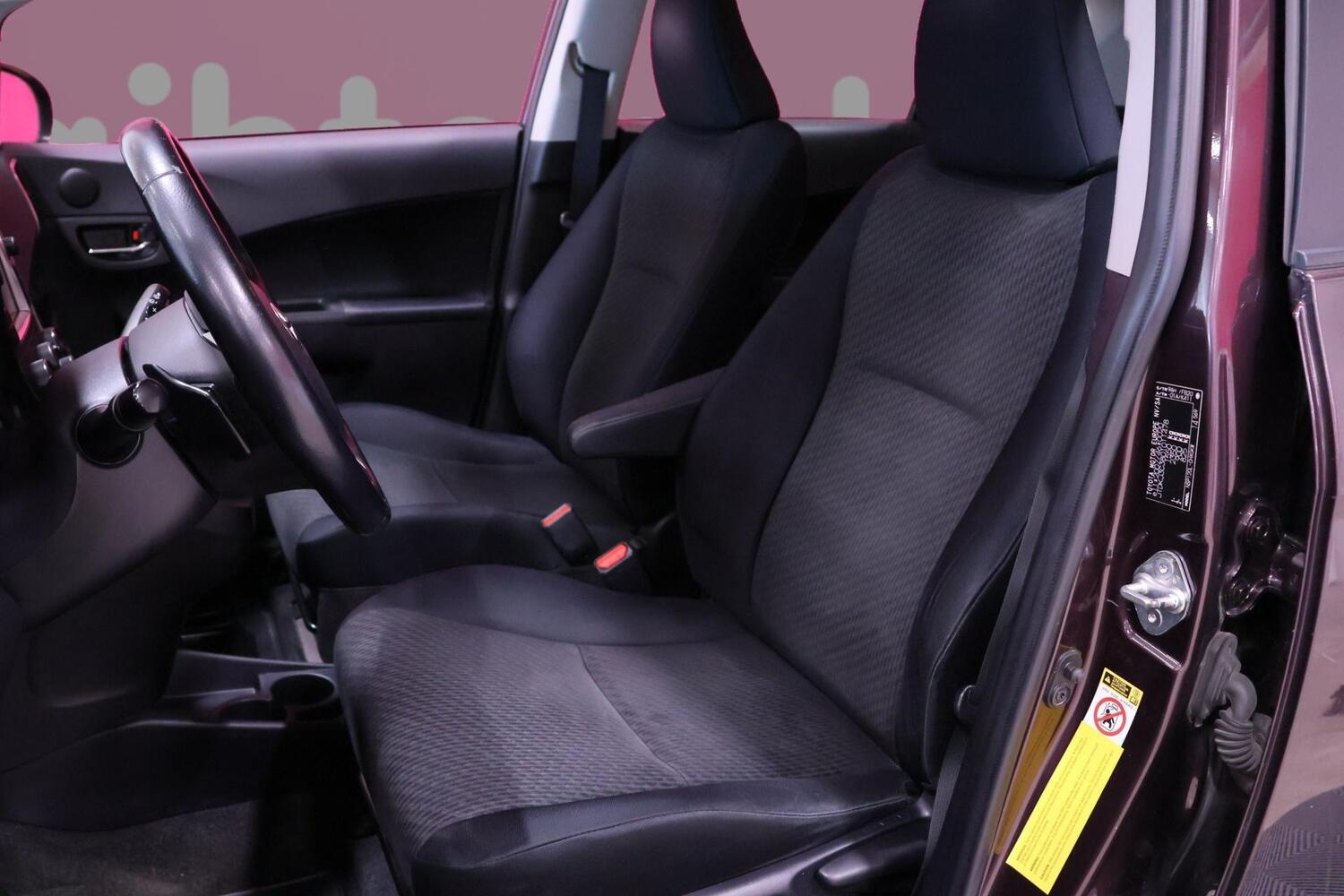 Toyota Verso-S vaihtoauto