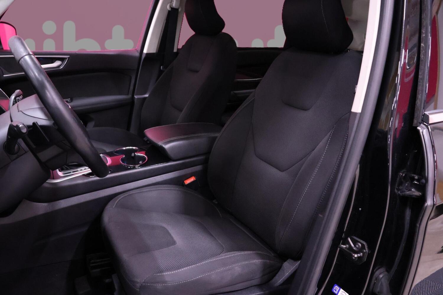 Ford S-MAX vaihtoauto