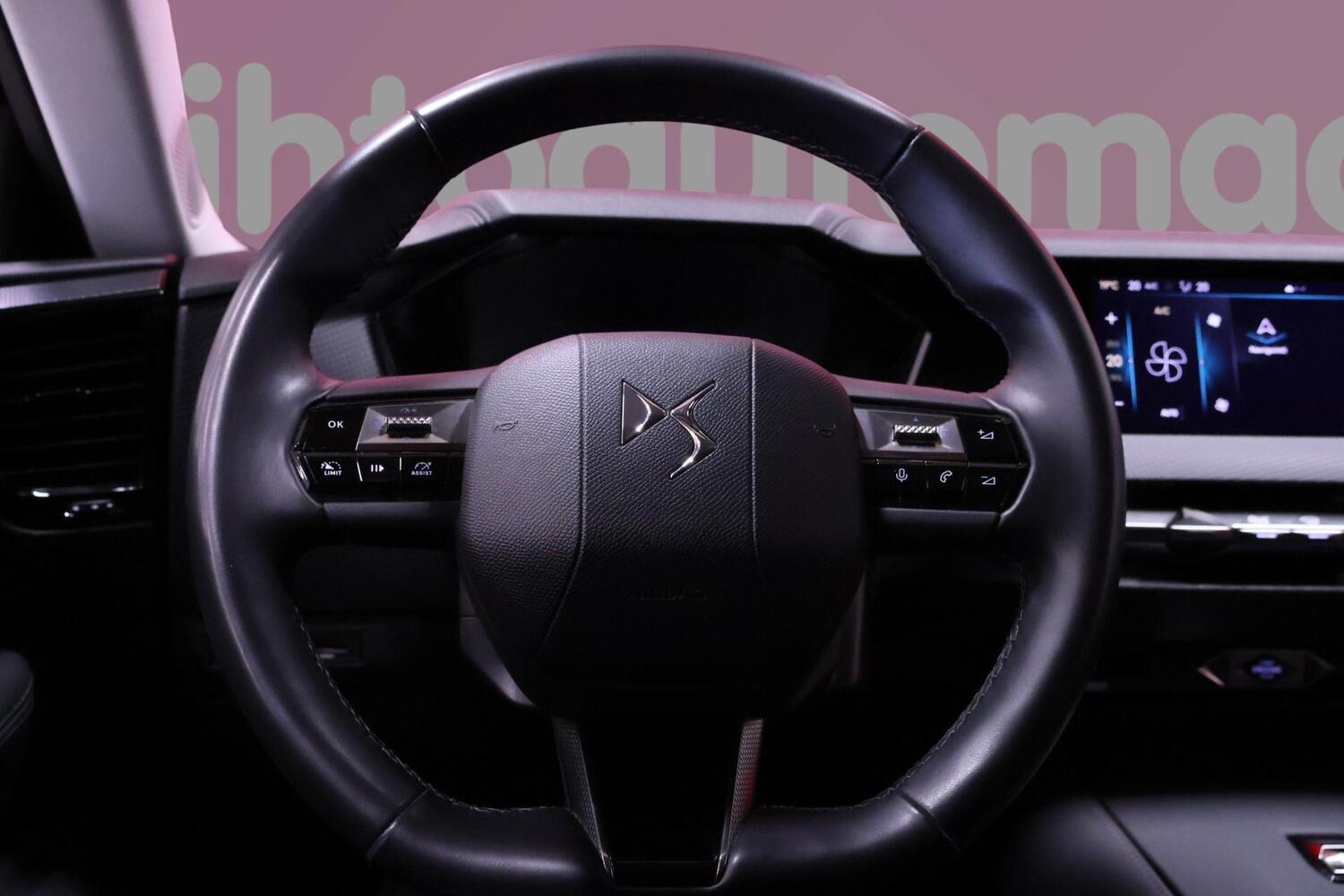 DS 4 vaihtoauto