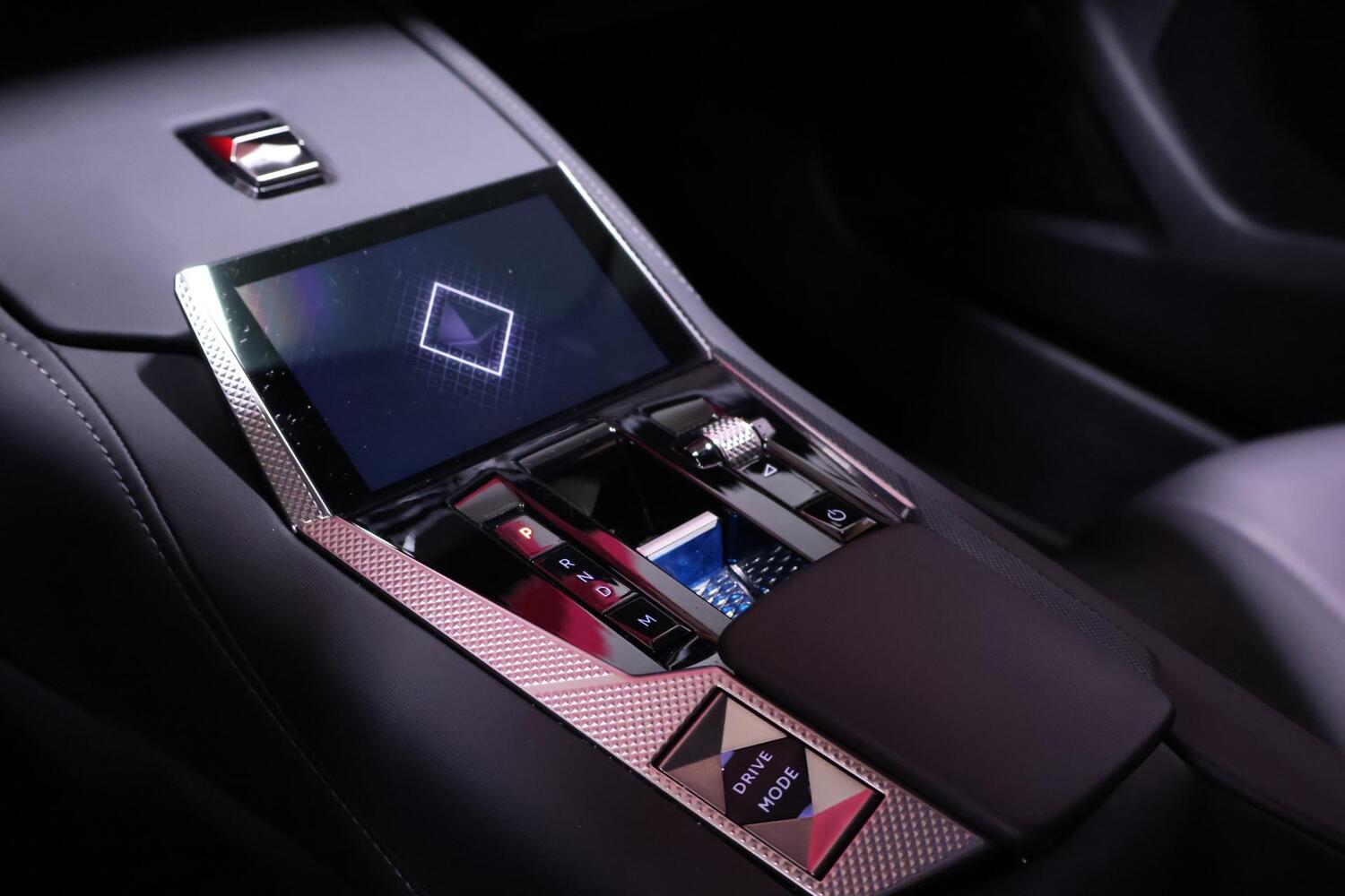 DS 4 vaihtoauto