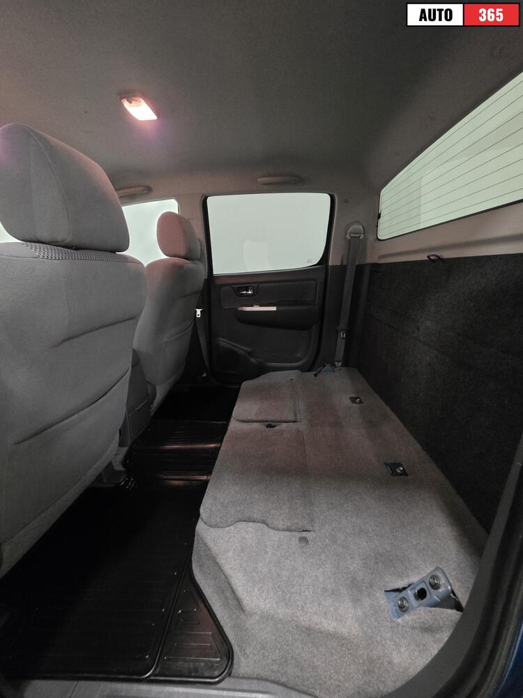 Toyota Hilux vaihtoauto