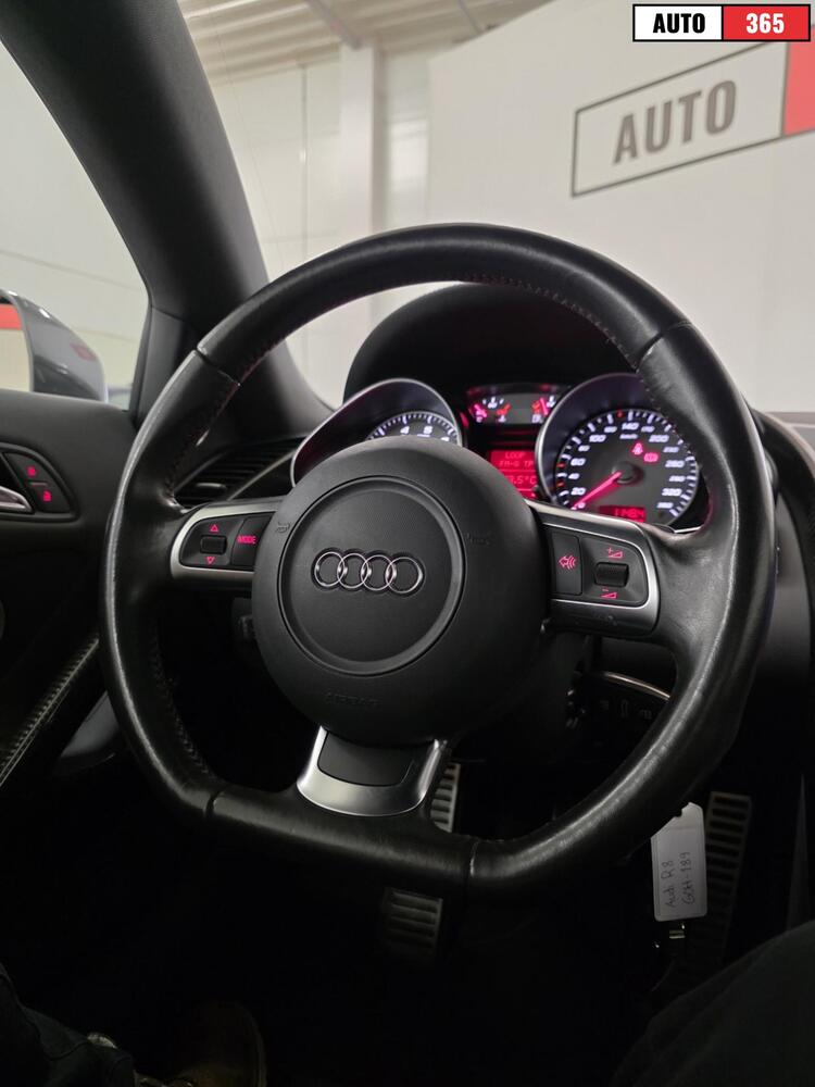Audi R8 vaihtoauto