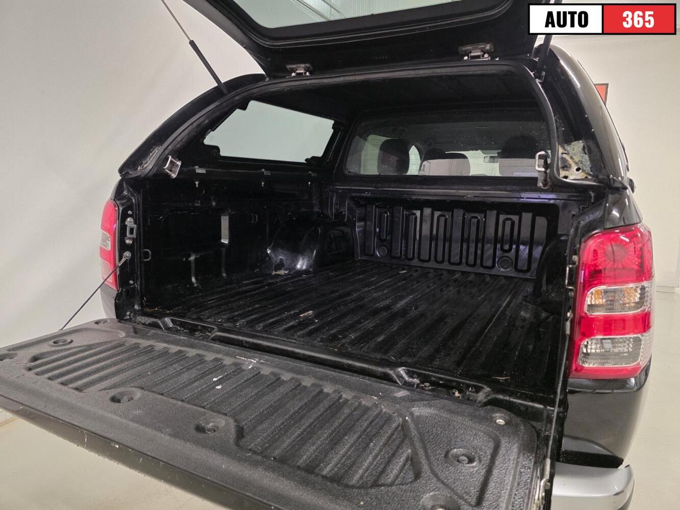 Mitsubishi L200 vaihtoauto