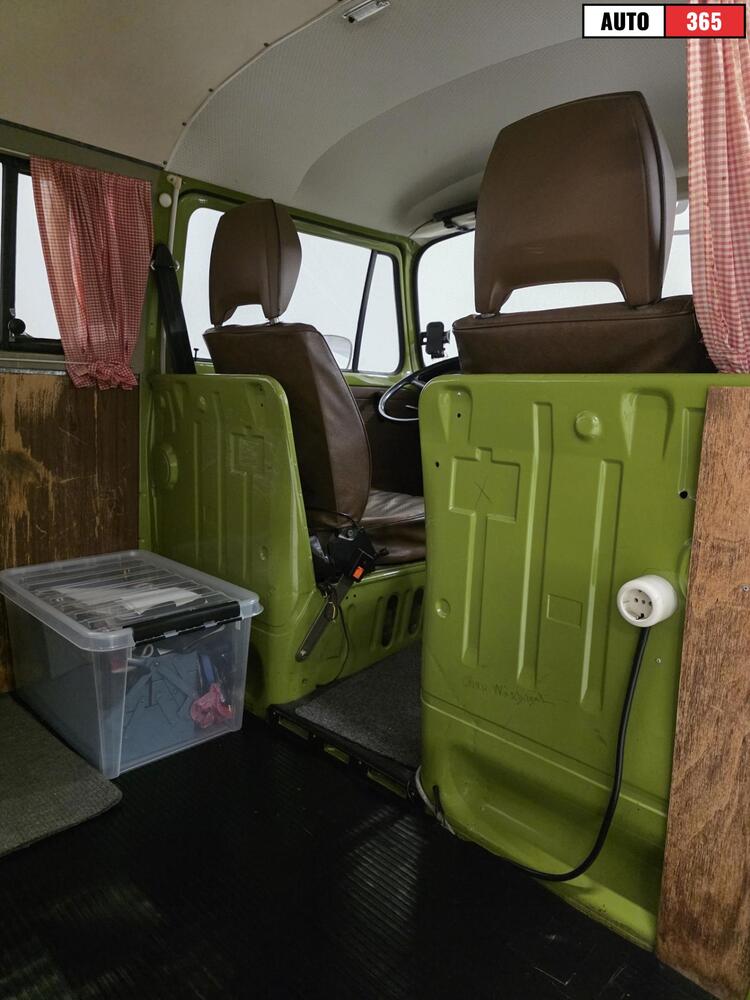 Volkswagen Kleinbus vaihtoauto
