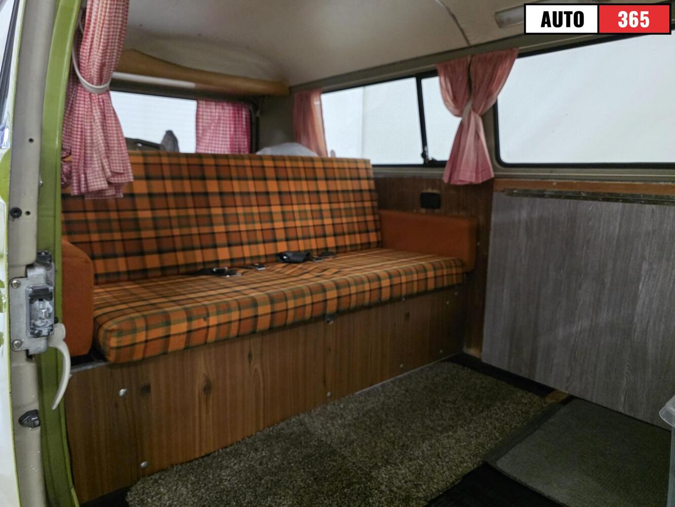 Volkswagen Kleinbus vaihtoauto