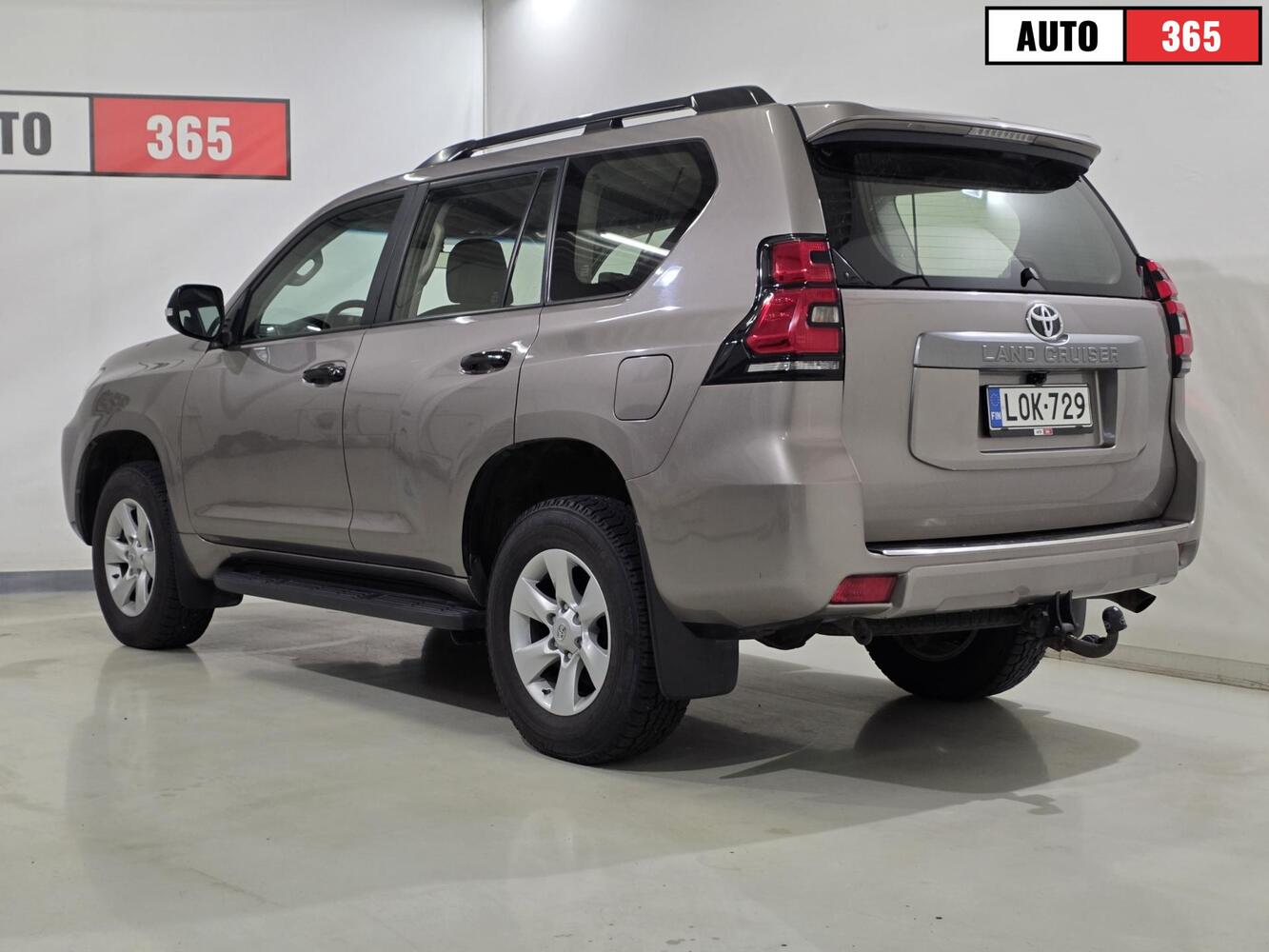 Toyota Land Cruiser vaihtoauto