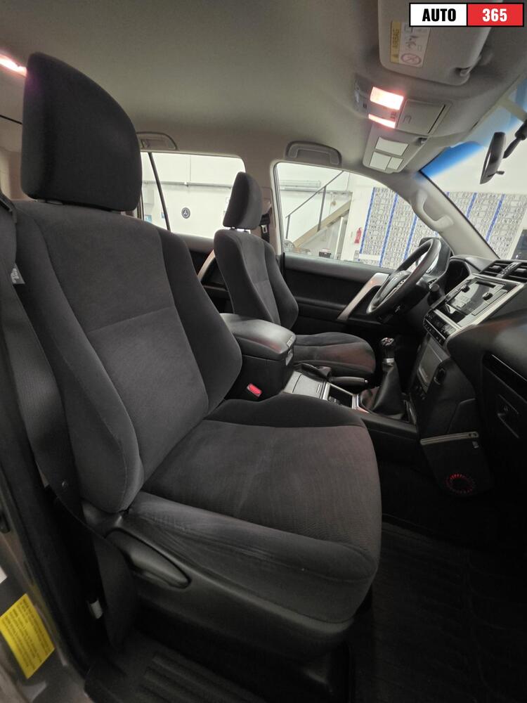 Toyota Land Cruiser vaihtoauto