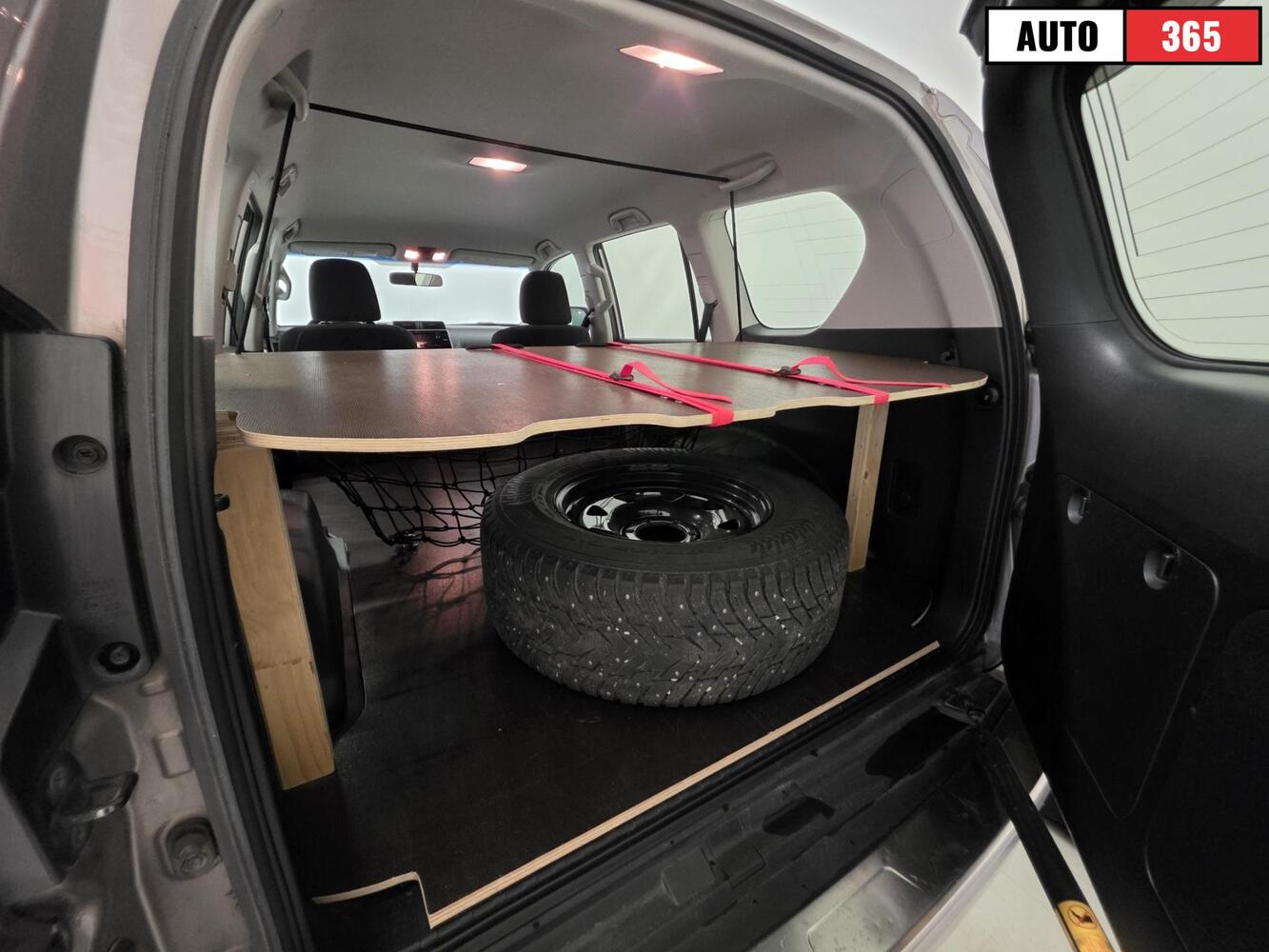 Toyota Land Cruiser vaihtoauto
