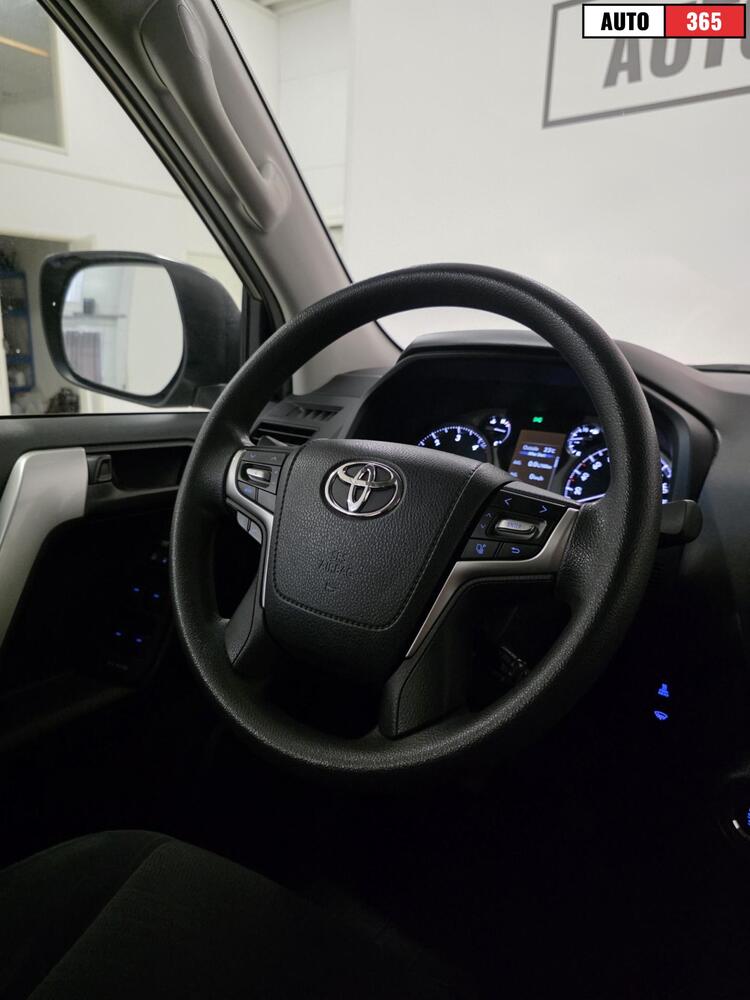 Toyota Land Cruiser vaihtoauto
