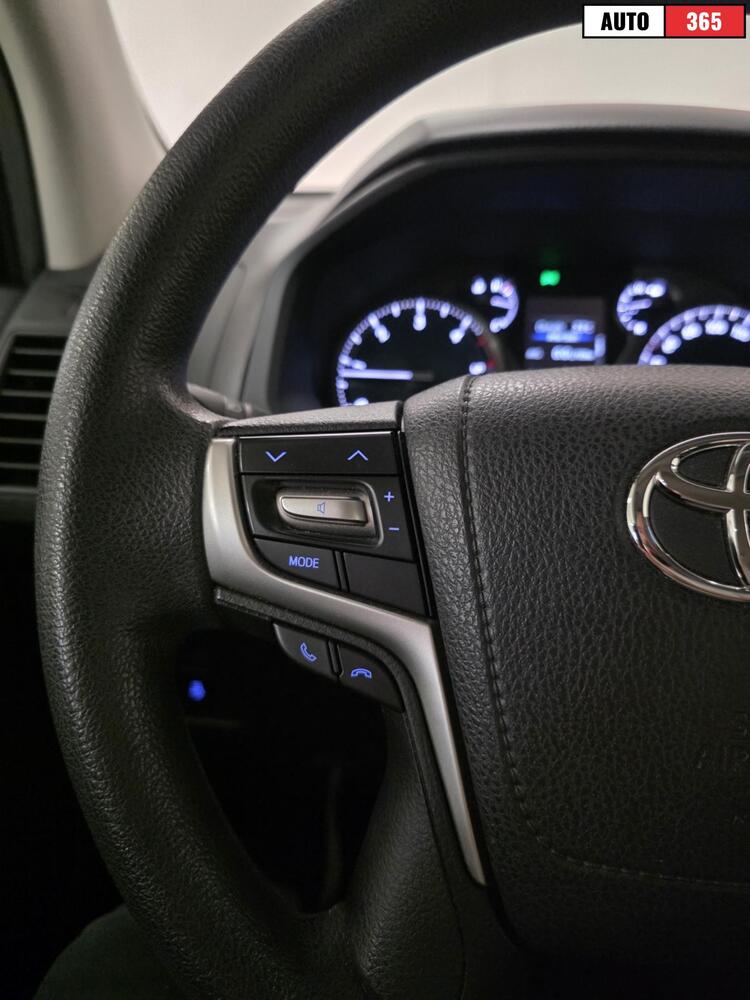 Toyota Land Cruiser vaihtoauto