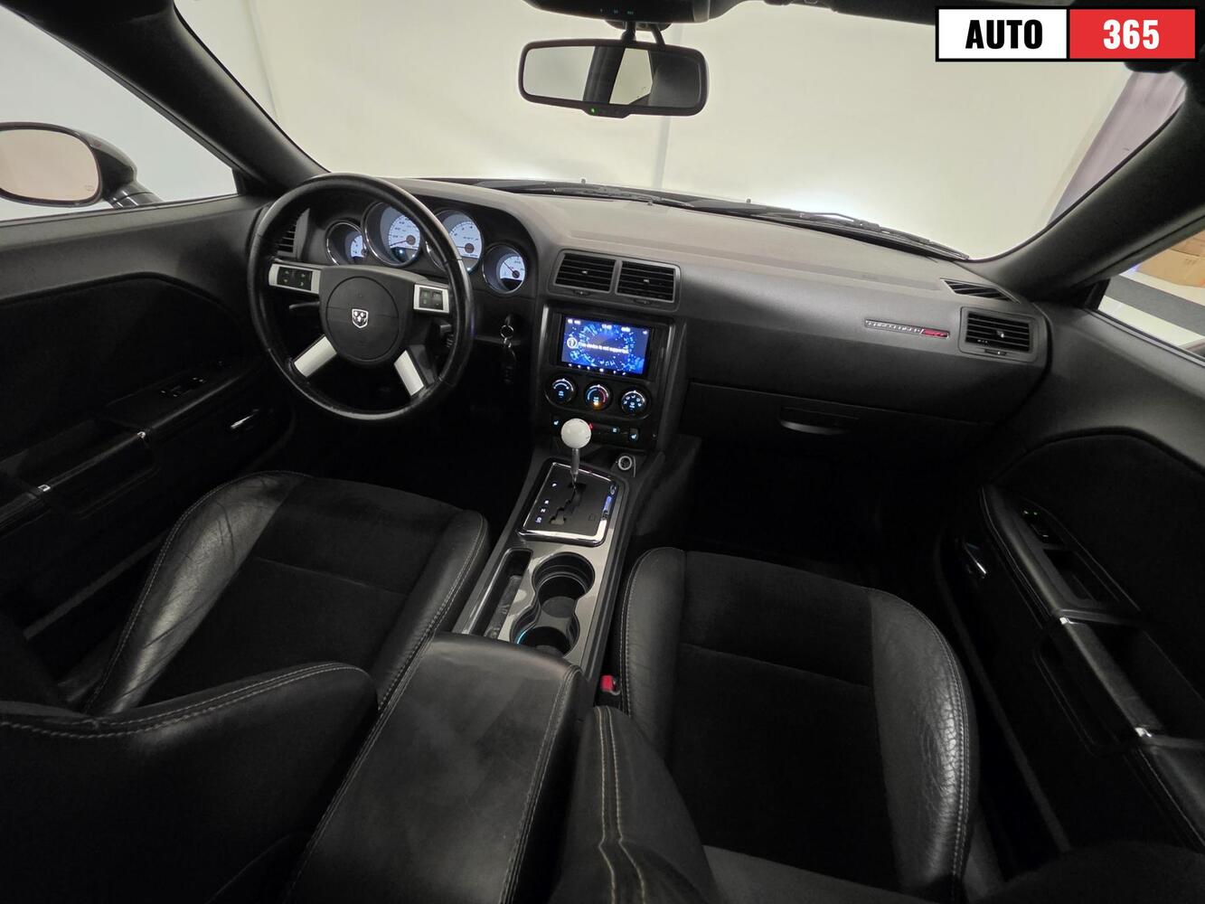 Dodge Challenger vaihtoauto