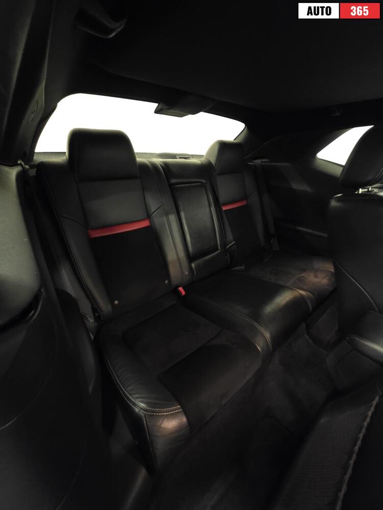 Dodge Challenger vaihtoauto