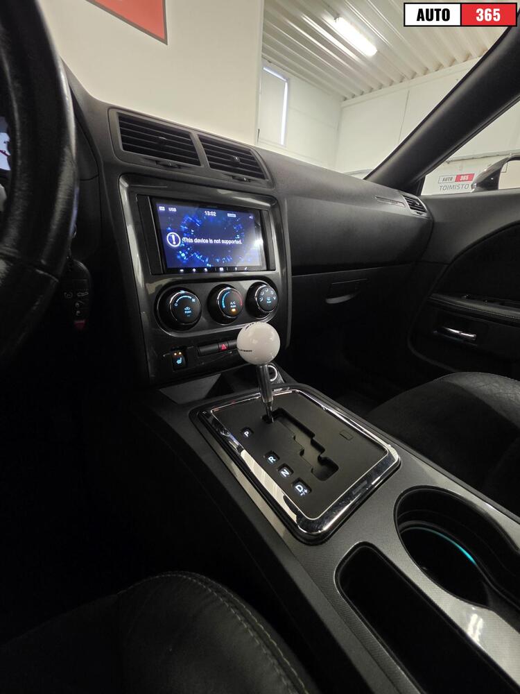 Dodge Challenger vaihtoauto