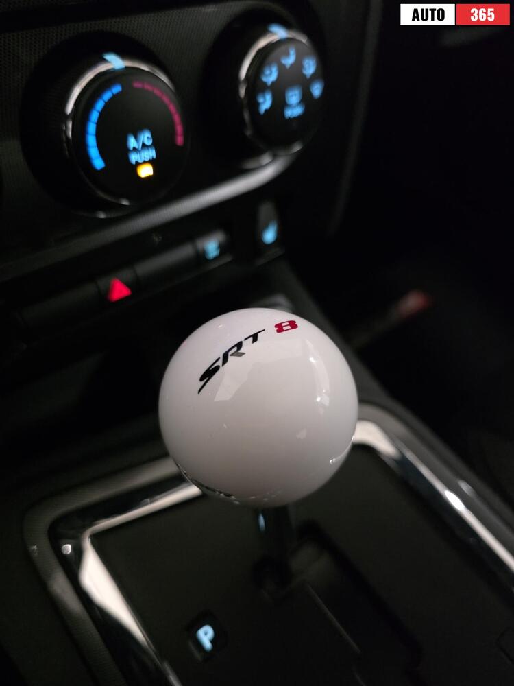 Dodge Challenger vaihtoauto