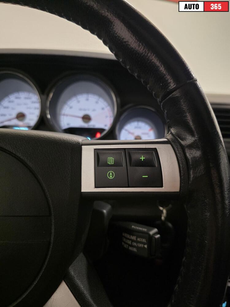 Dodge Challenger vaihtoauto