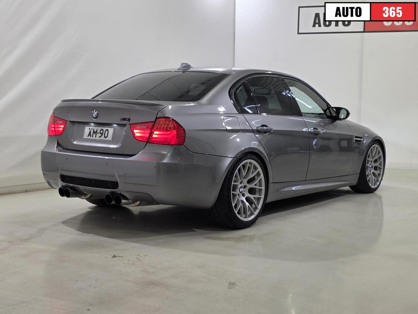 BMW M3 vaihtoauto