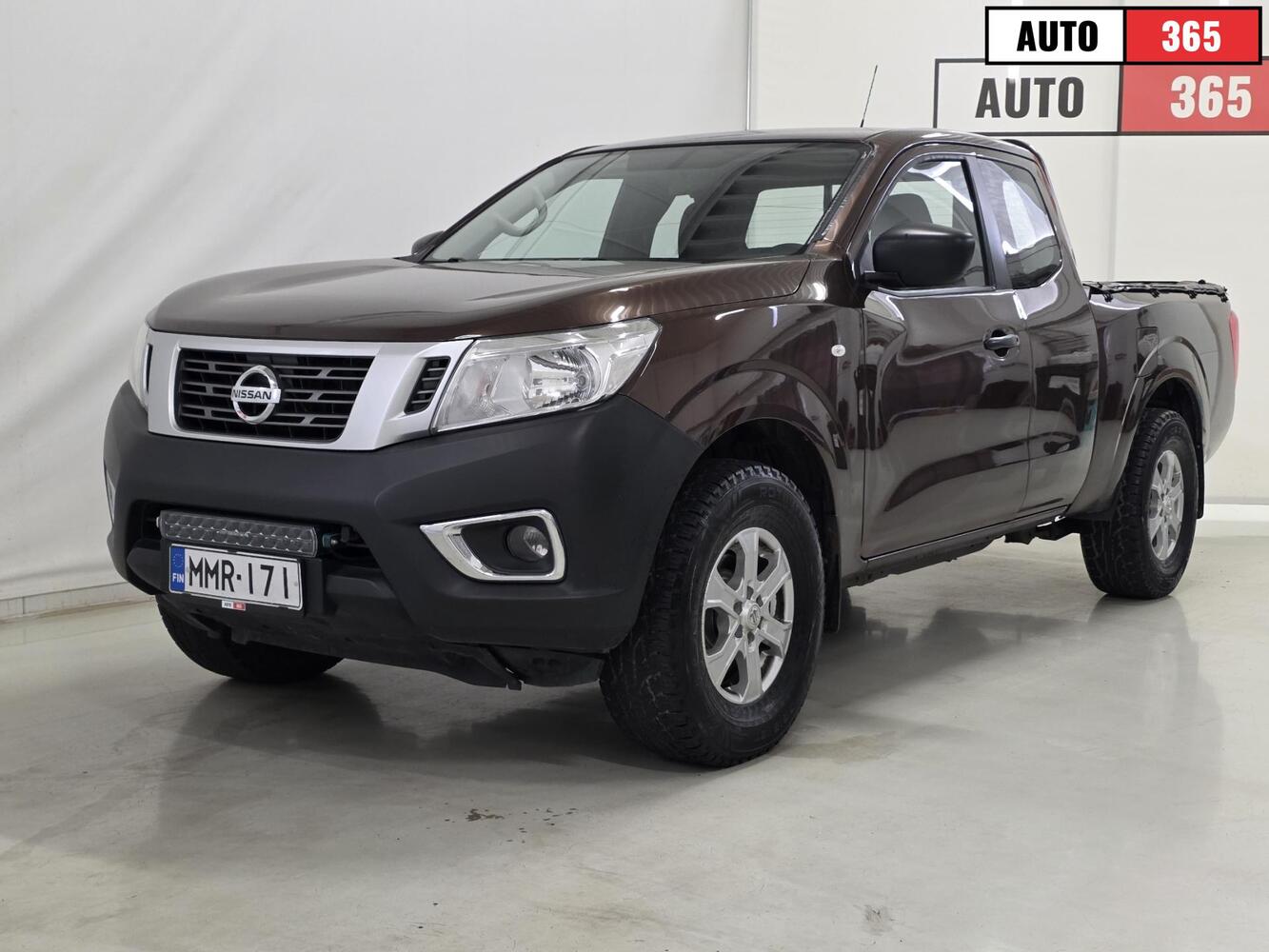 Nissan Navara vaihtoauto