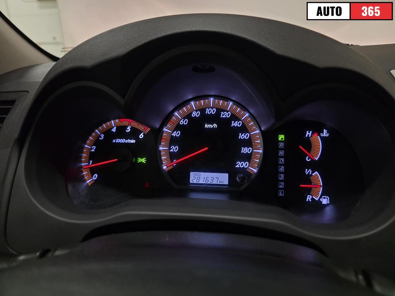Toyota Hilux vaihtoauto