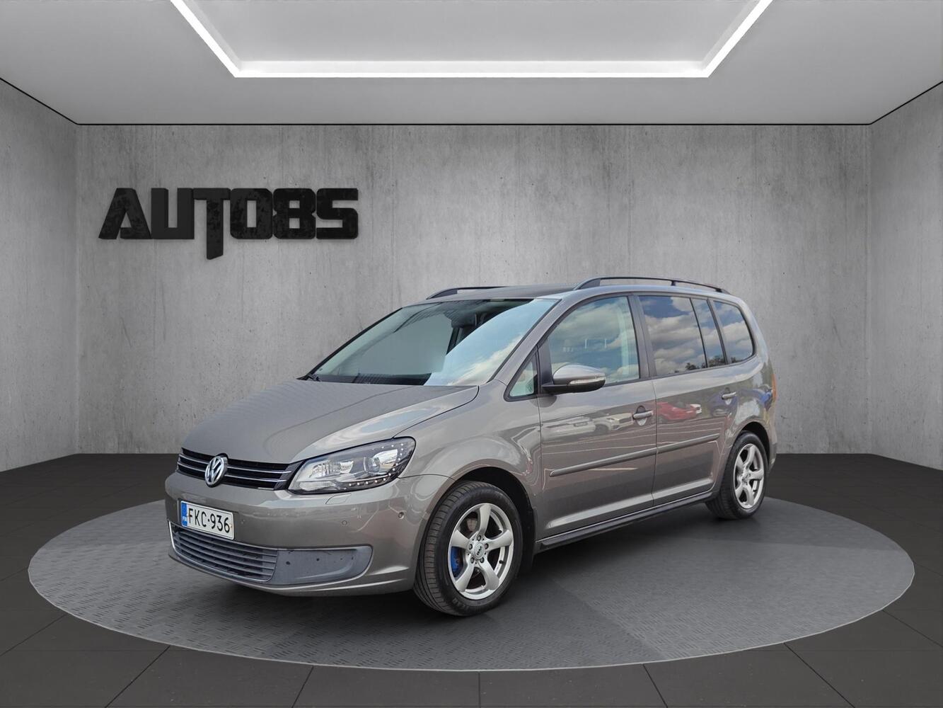 Volkswagen Touran vaihtoauto