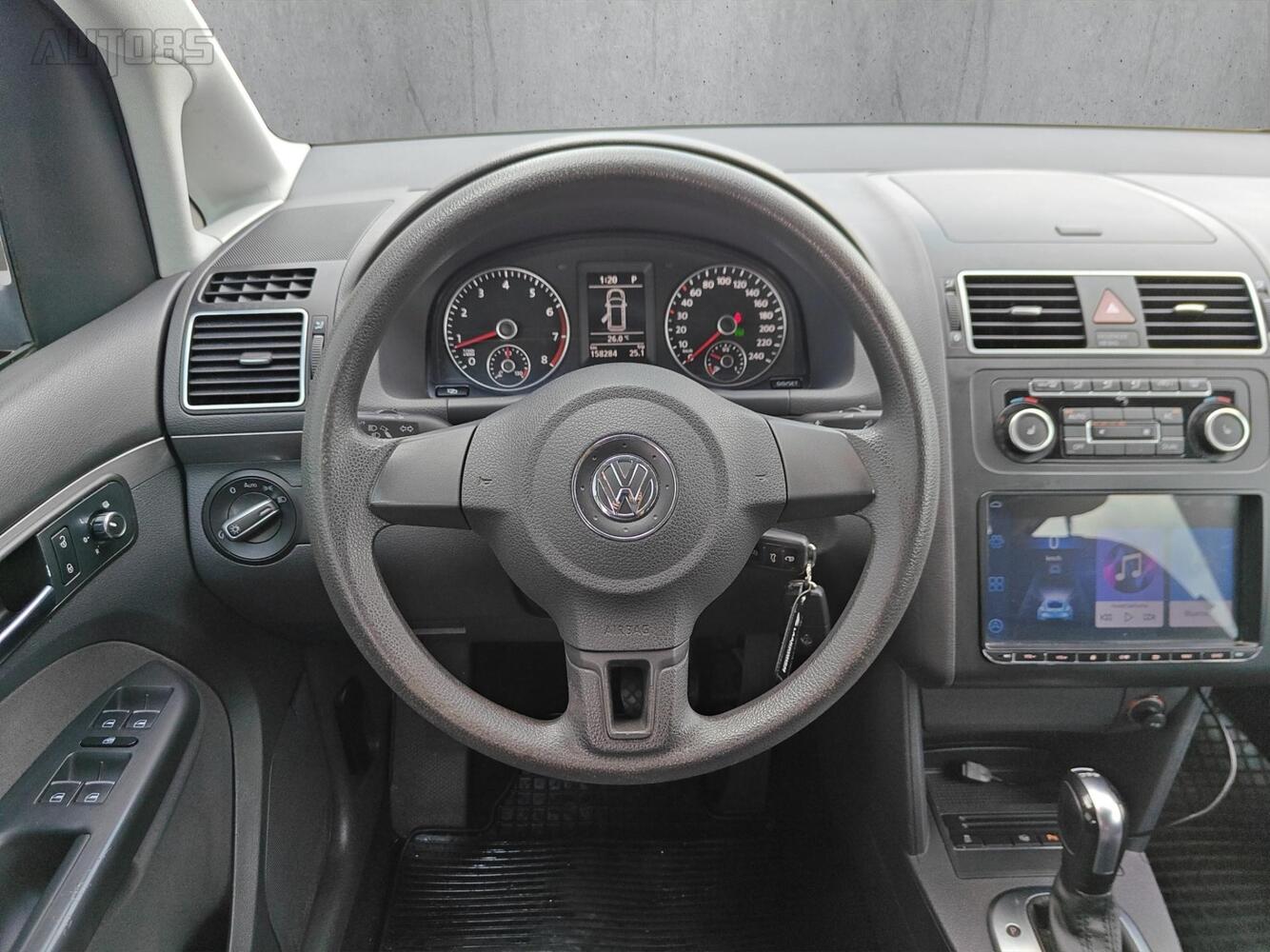 Volkswagen Touran vaihtoauto