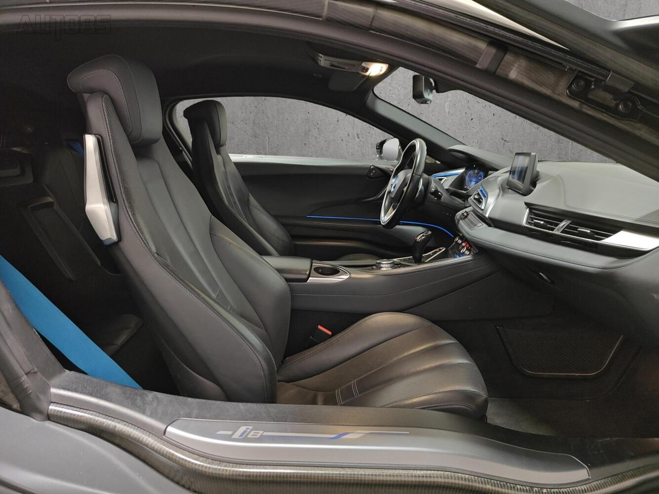 BMW i8 vaihtoauto