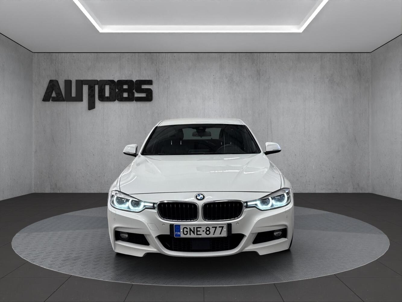 BMW 320 vaihtoauto