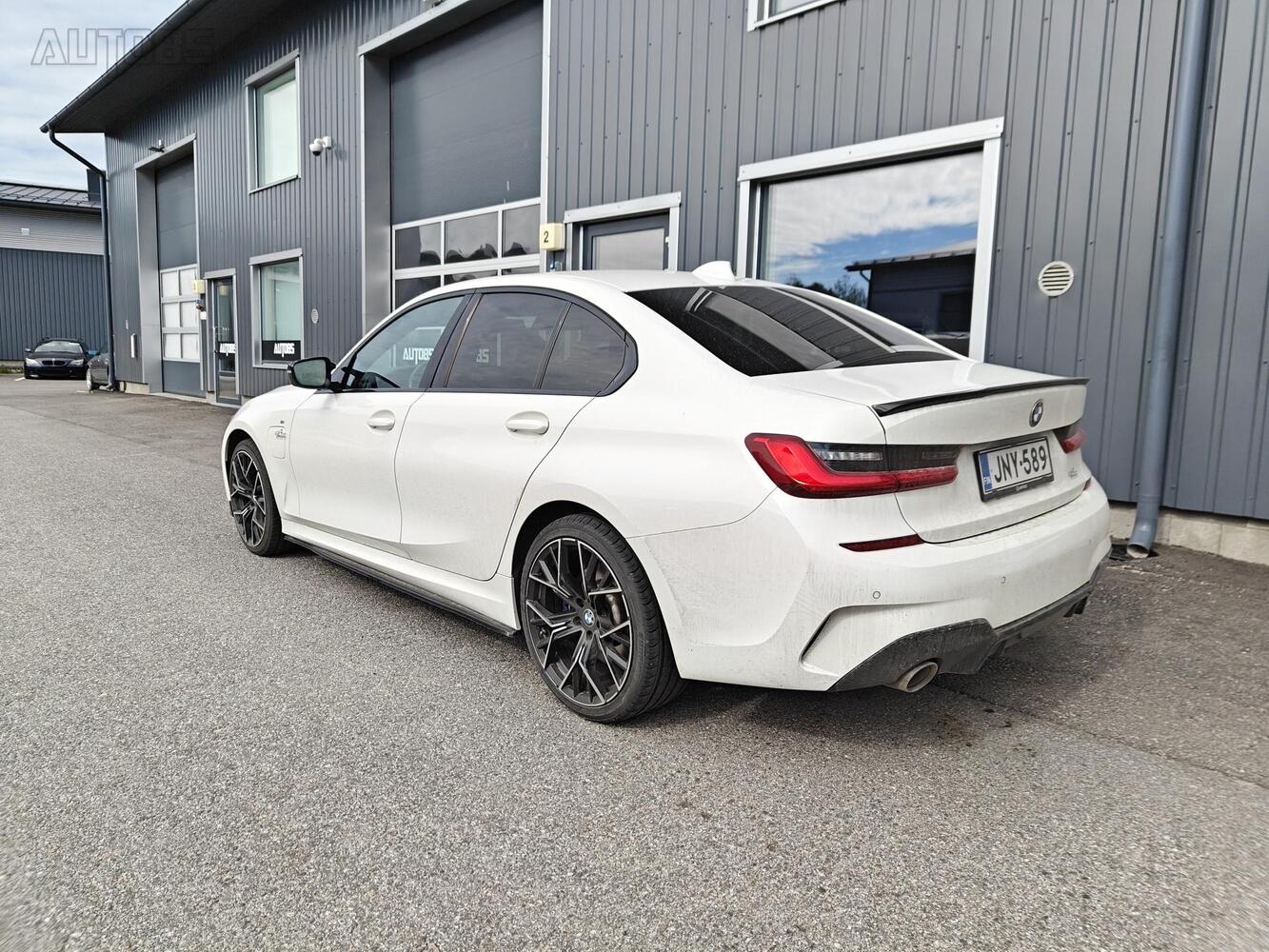 BMW 330 vaihtoauto