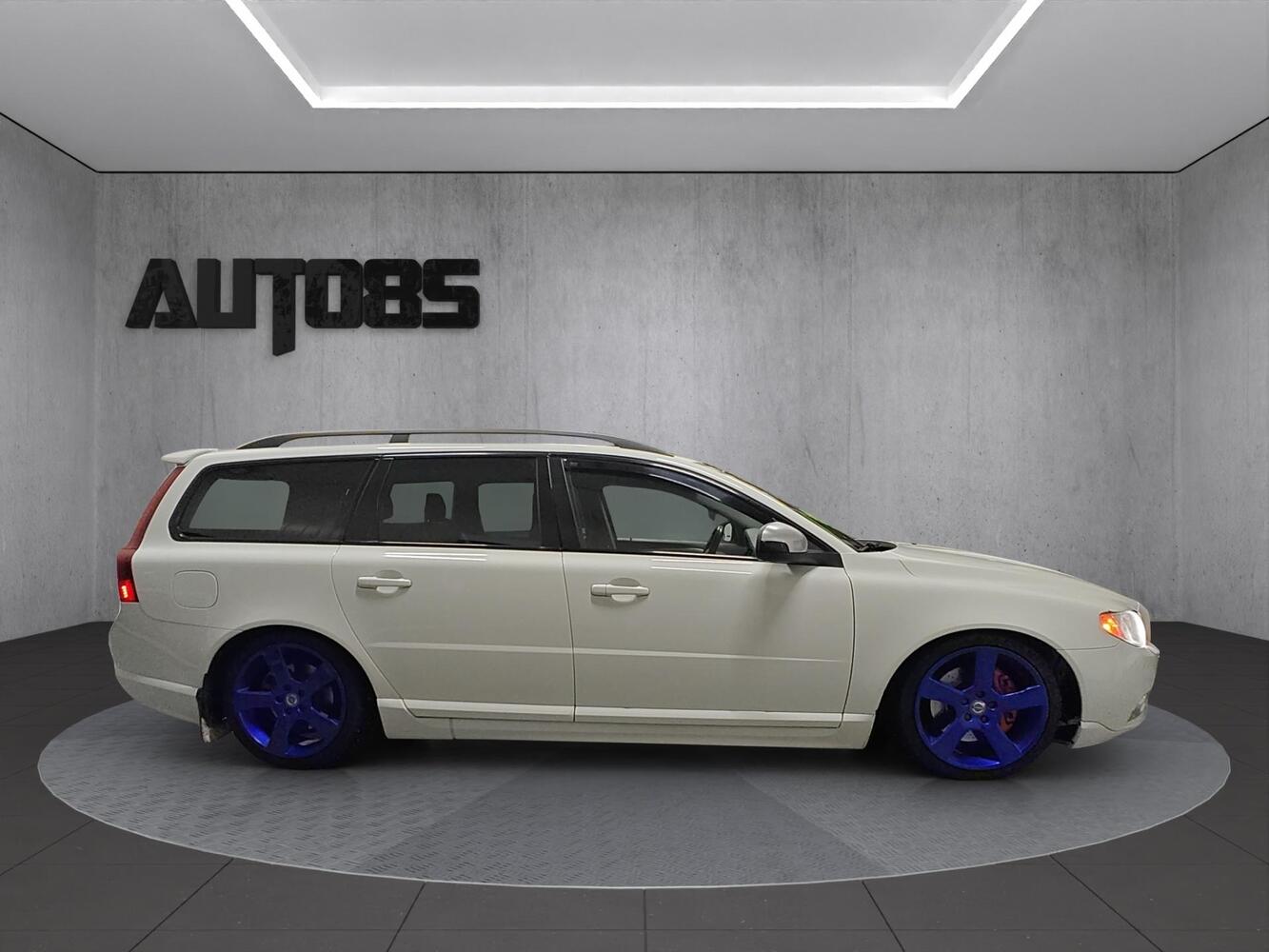 Volvo V70 vaihtoauto