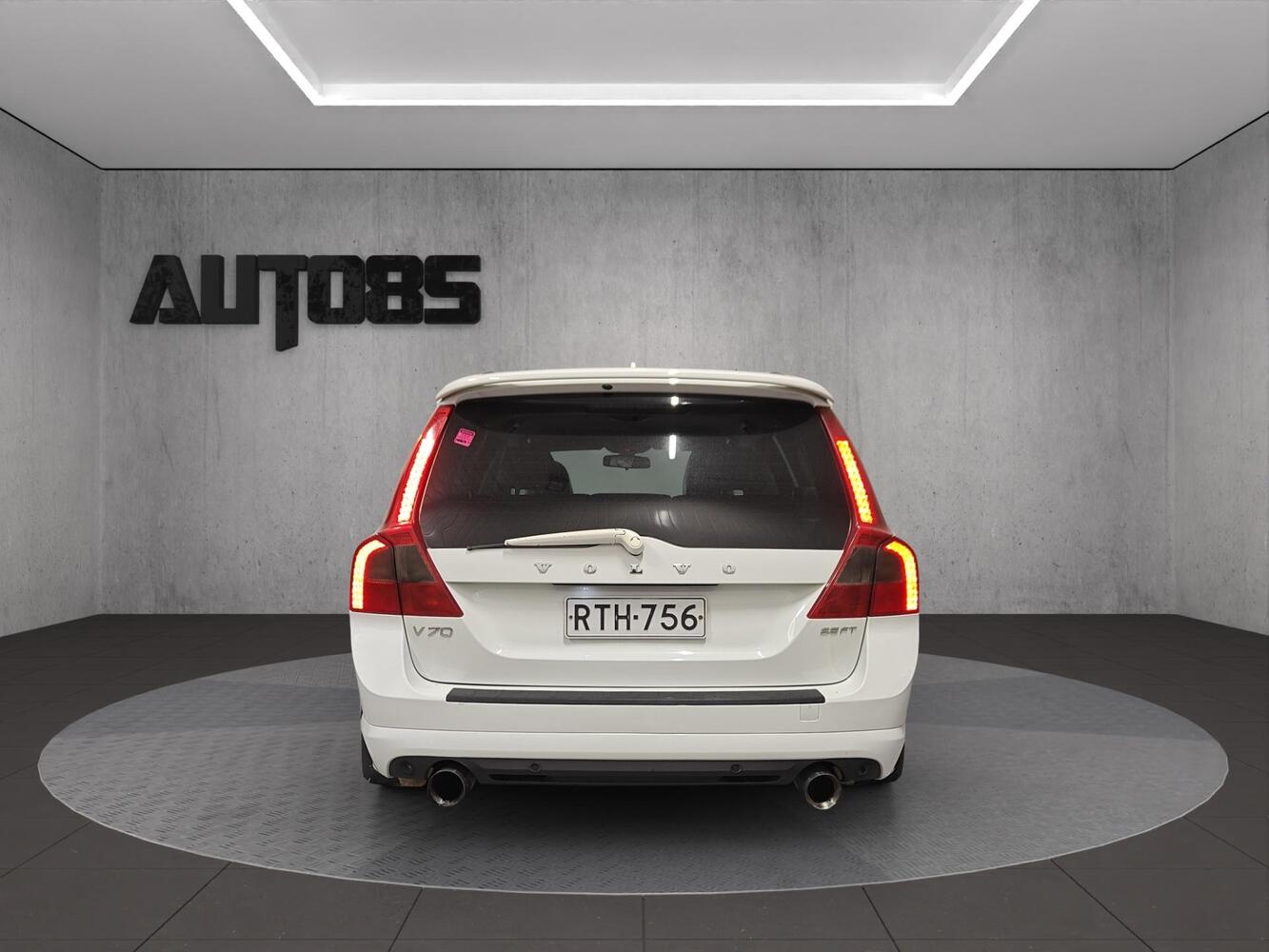 Volvo V70 vaihtoauto
