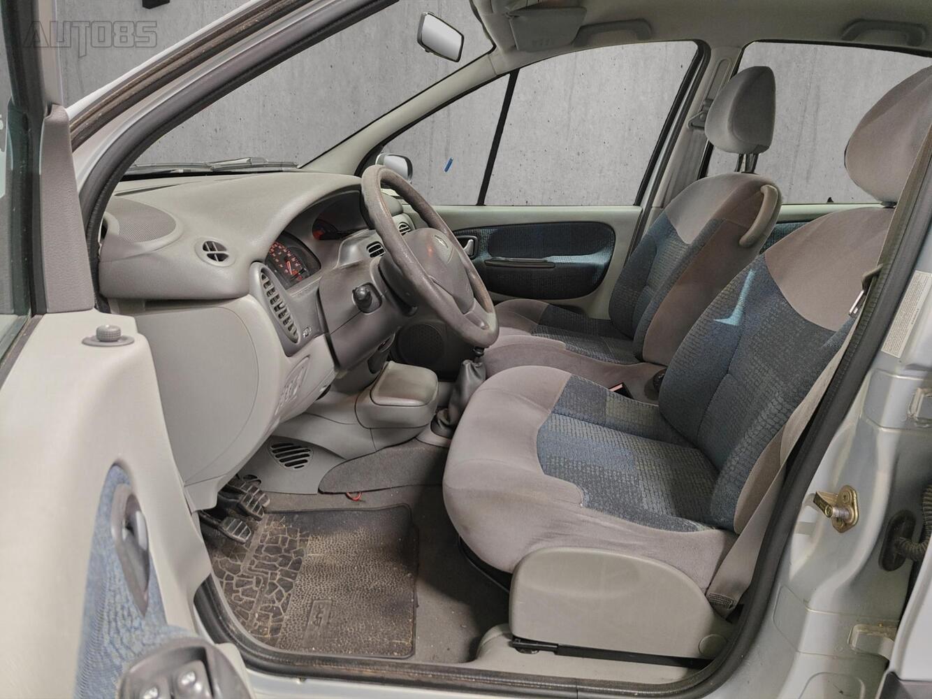 Renault Scénic vaihtoauto