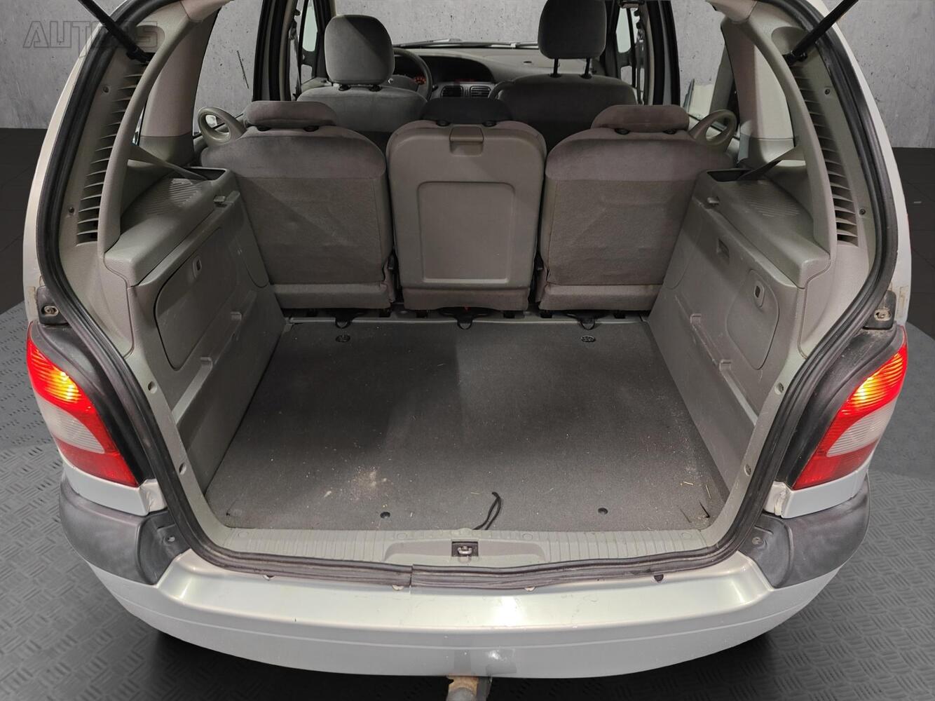 Renault Scénic vaihtoauto