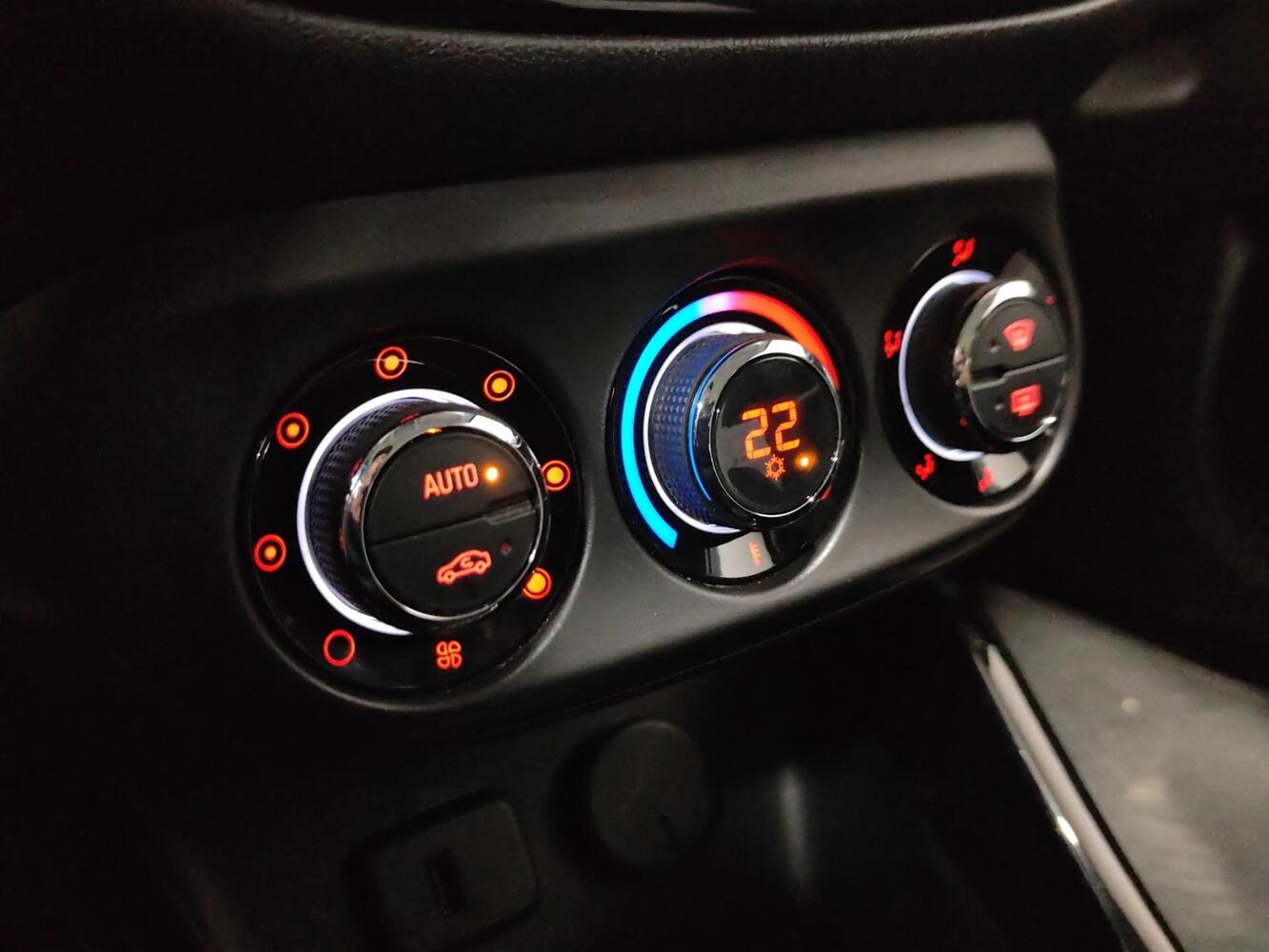Opel Corsa vaihtoauto
