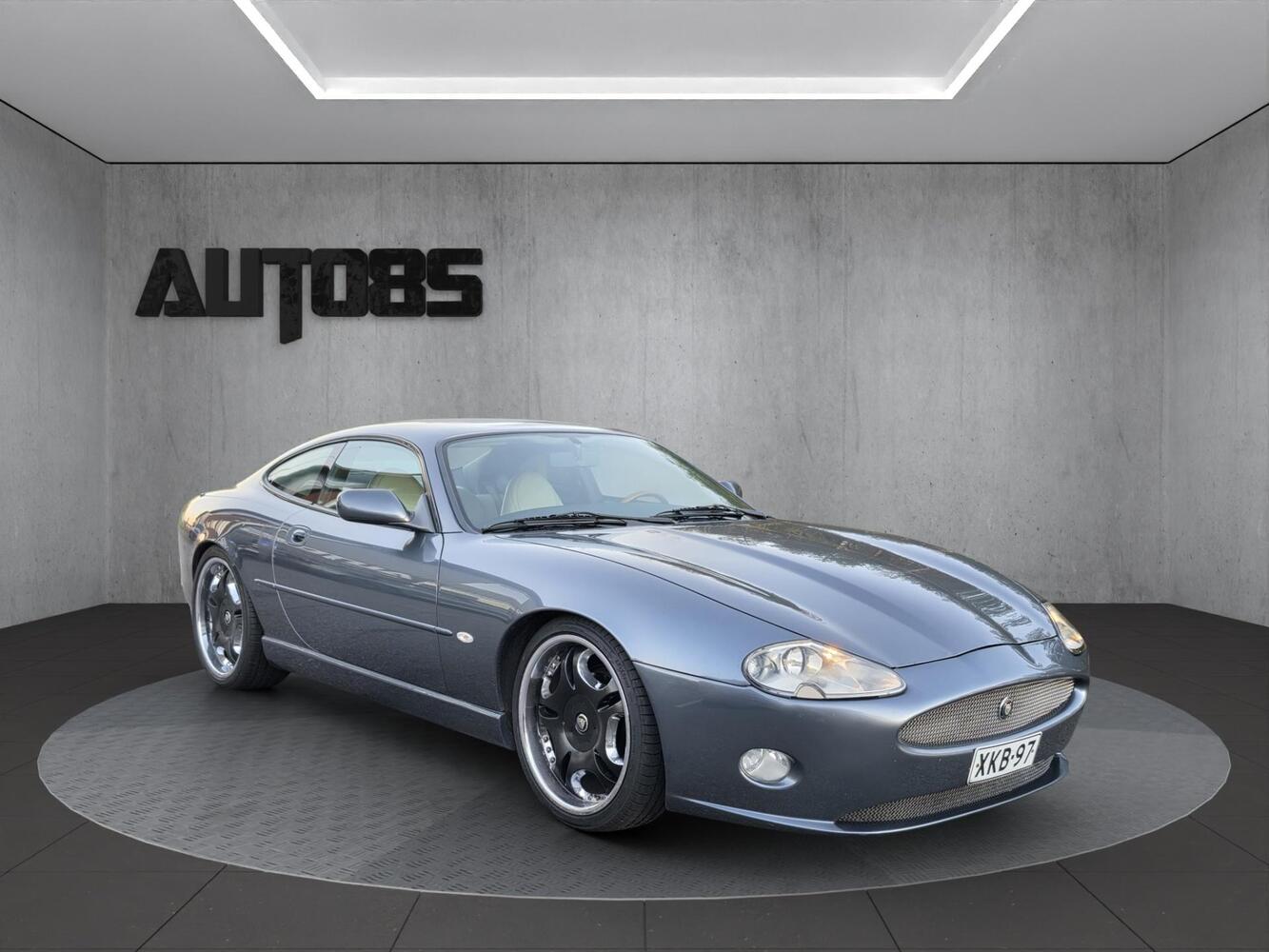 Jaguar XK8 vaihtoauto