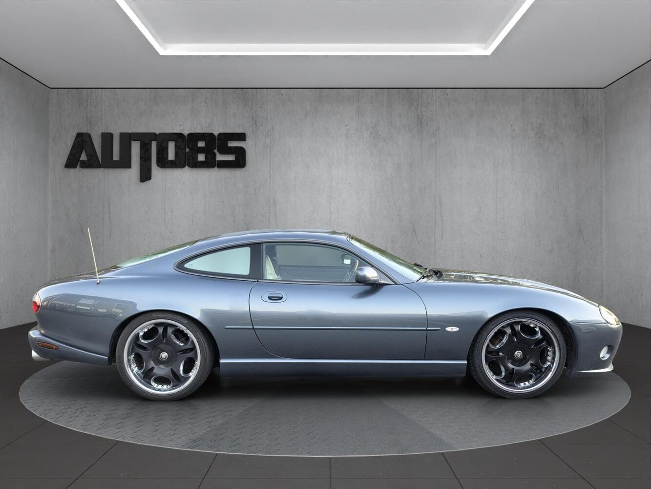 Jaguar XK8 vaihtoauto